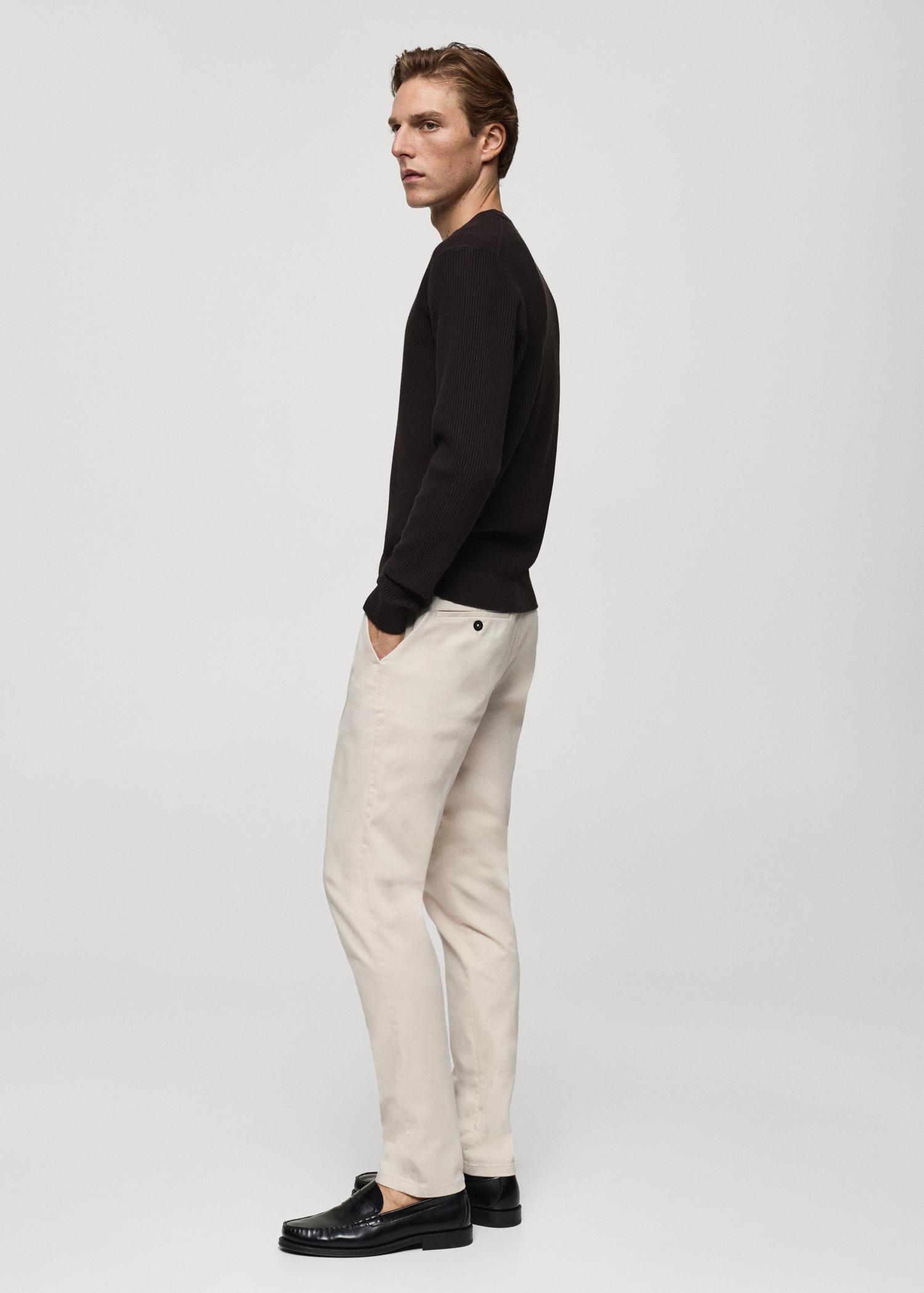 Slim fit serge chino pants - Men | MANGO USA Product Image