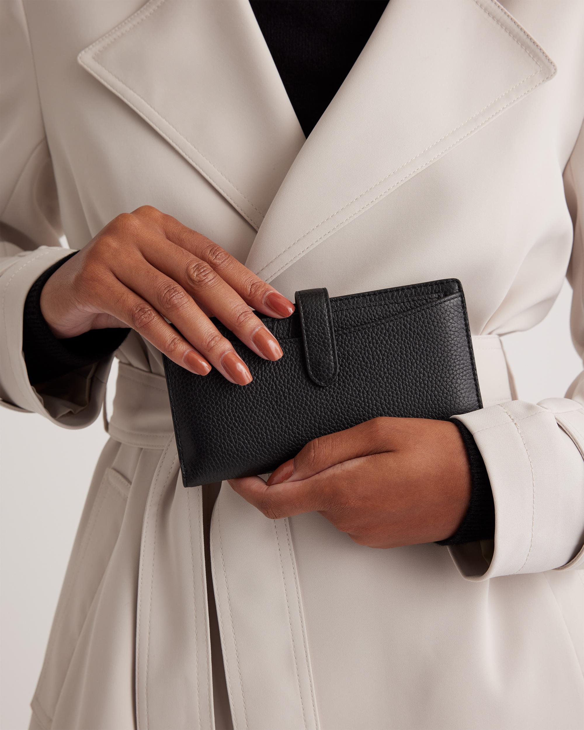 Quince | Women's Italian Pebbled Leather Bifold 2-in-1 Wallet Italian Leather Product Image