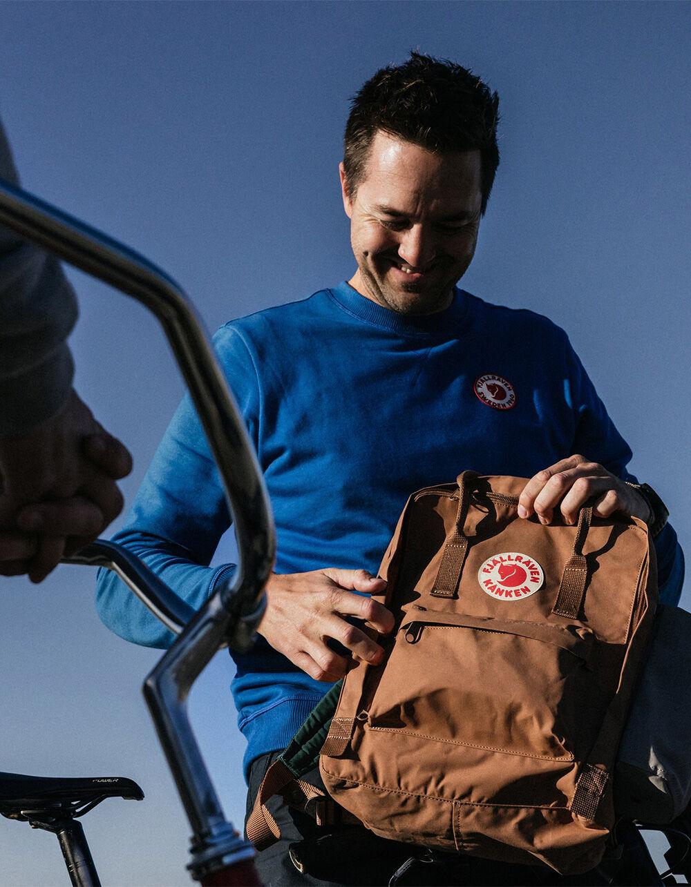 FJALLRAVEN Kånken Backpack - OX RED Product Image