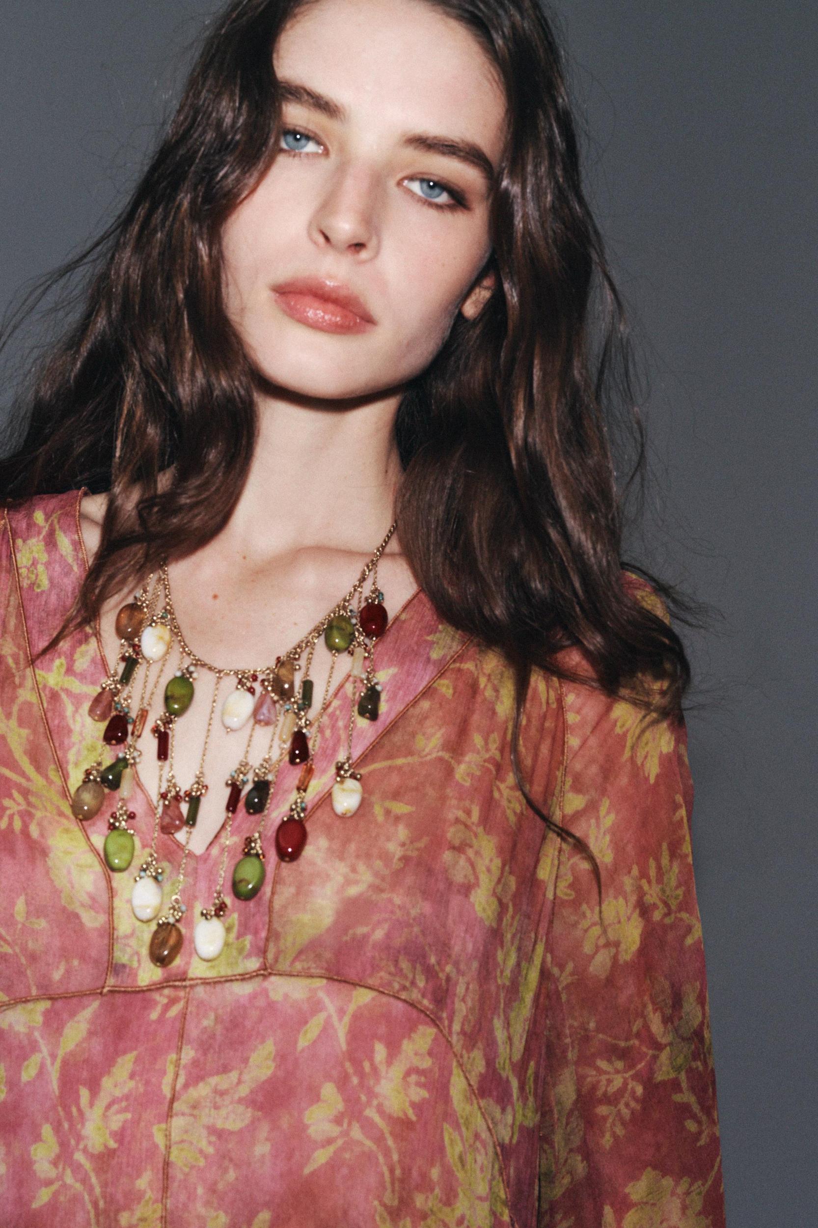 STONE WATERFALL NECKLACE Product Image