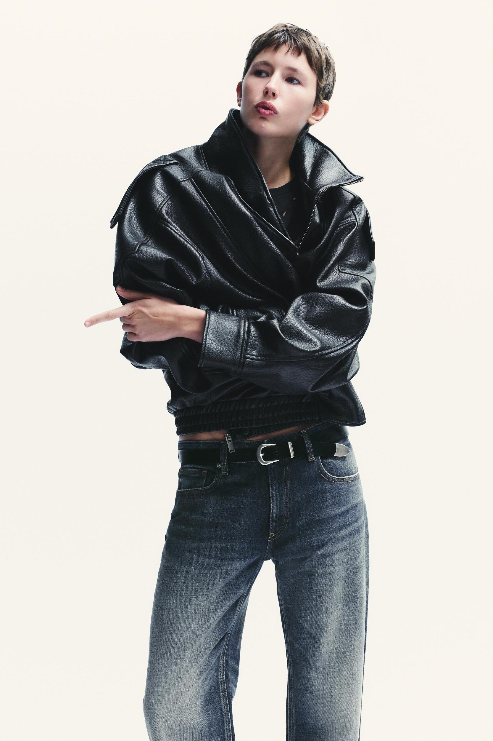 TRF LOW-RISE CROPPED STRAIGHT LEG JEANS Product Image