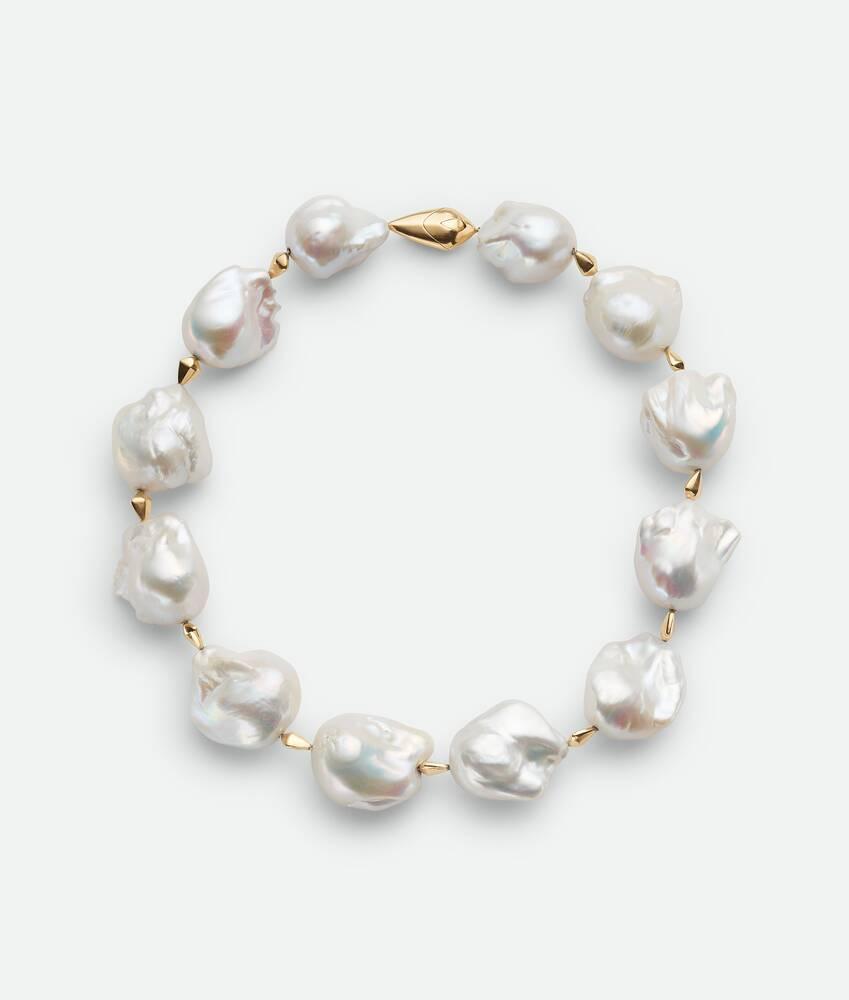Women's Pearl Necklace in White Product Image