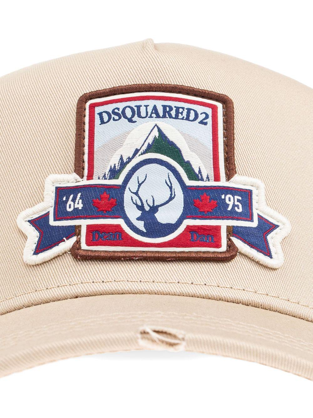 embroidered cap Product Image