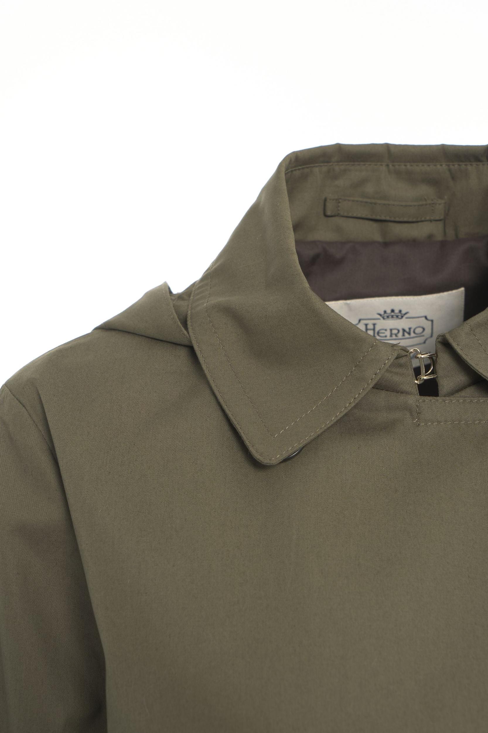 Waterproof short trench coat Product Image