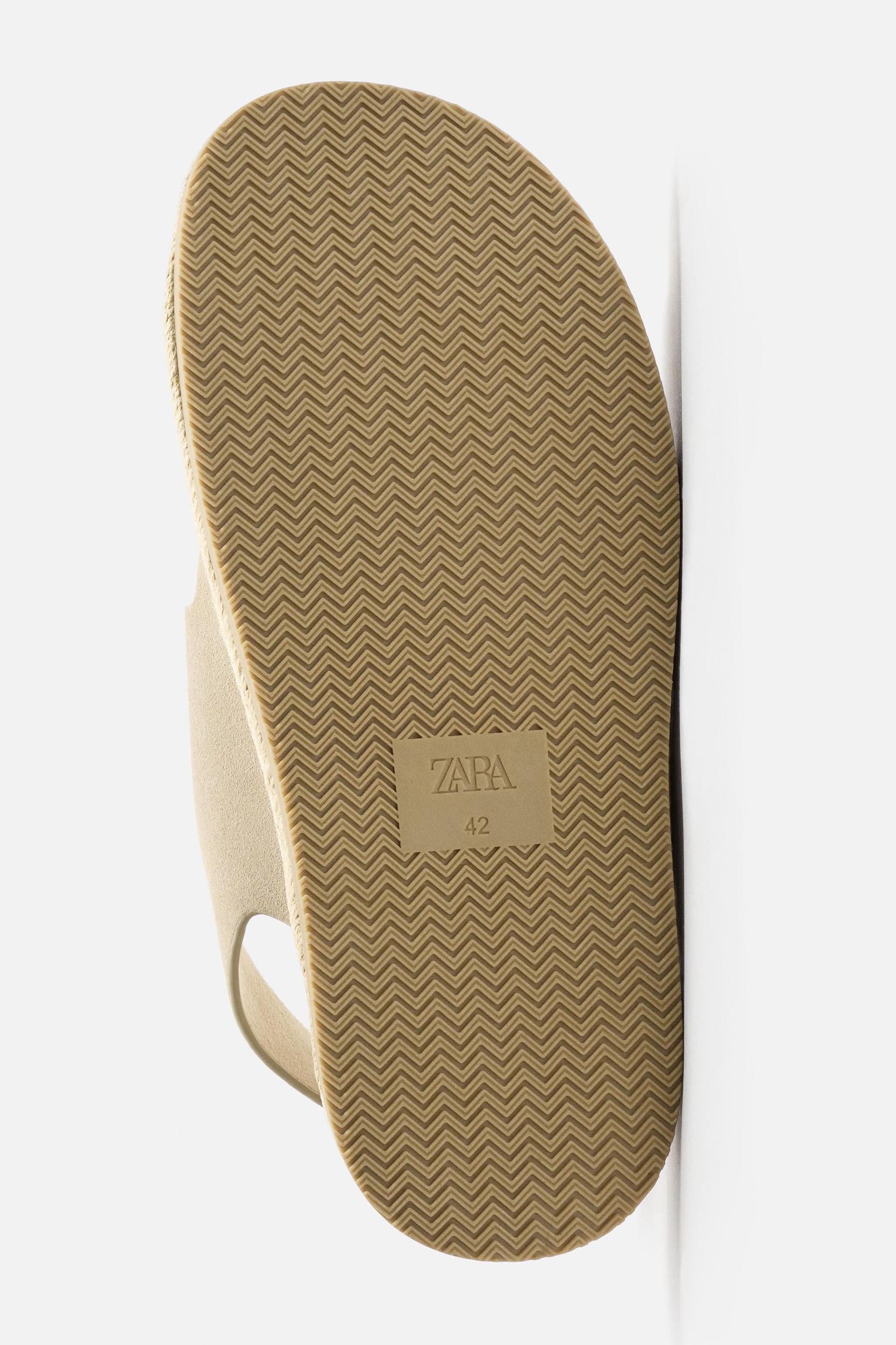 DOUBLE STRAP LEATHER SANDALS Product Image