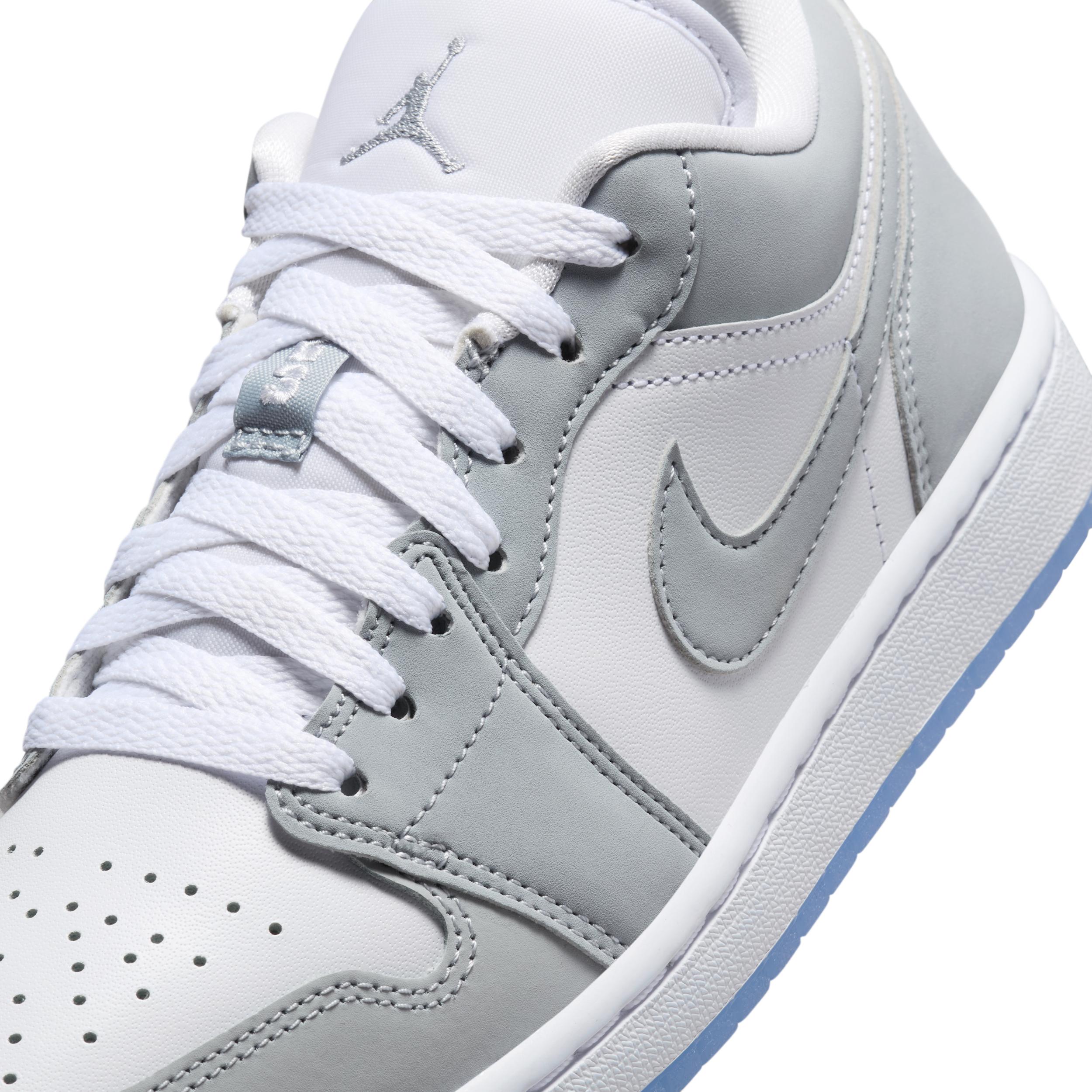 Womens Air Jordan 1 Low Shoes | DC0774-105 Product Image