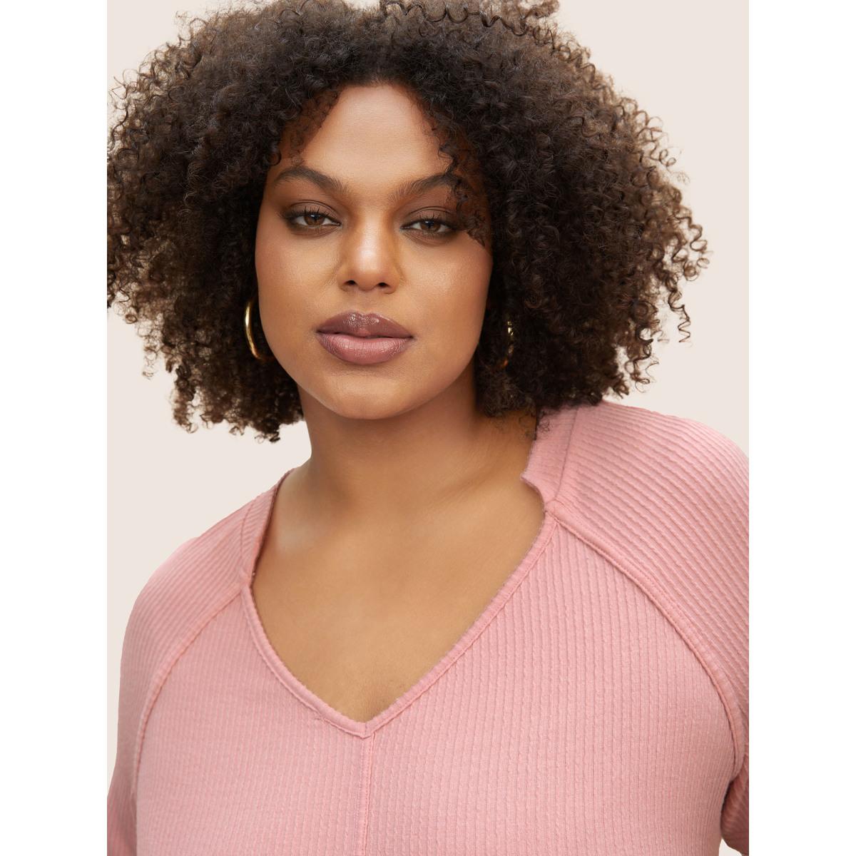 Plus Size Plain Textured Raglan Sleeve Split Hem T-shirt Pink Women Casual Patchwork V-neck Everyday T-shirts BloomChic 12/L Product Image
