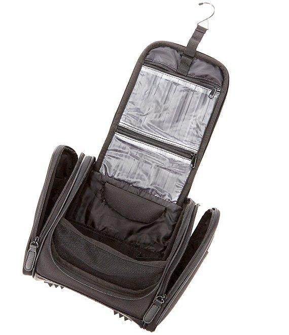 Roundtree & Yorke Nylon Hanging Travel Kit Product Image