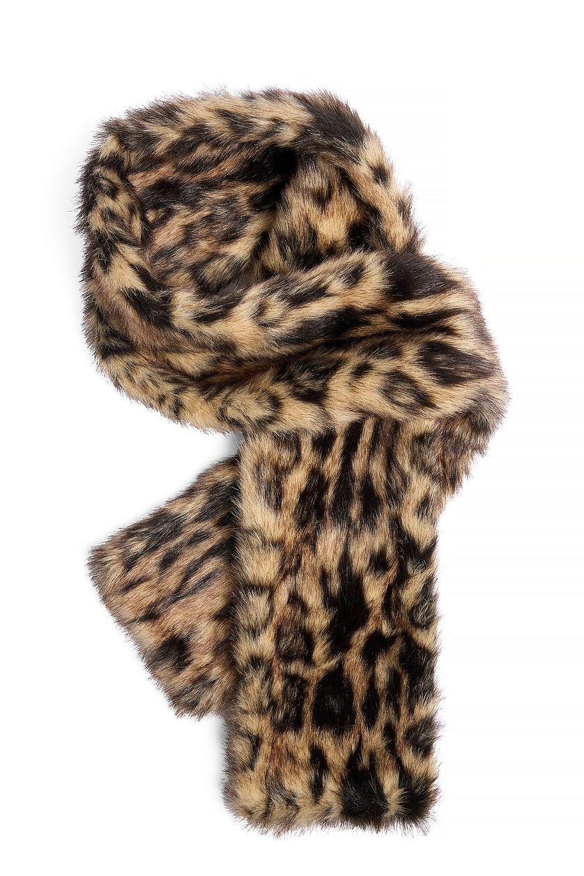 Leo Faux Fur Scarf Product Image
