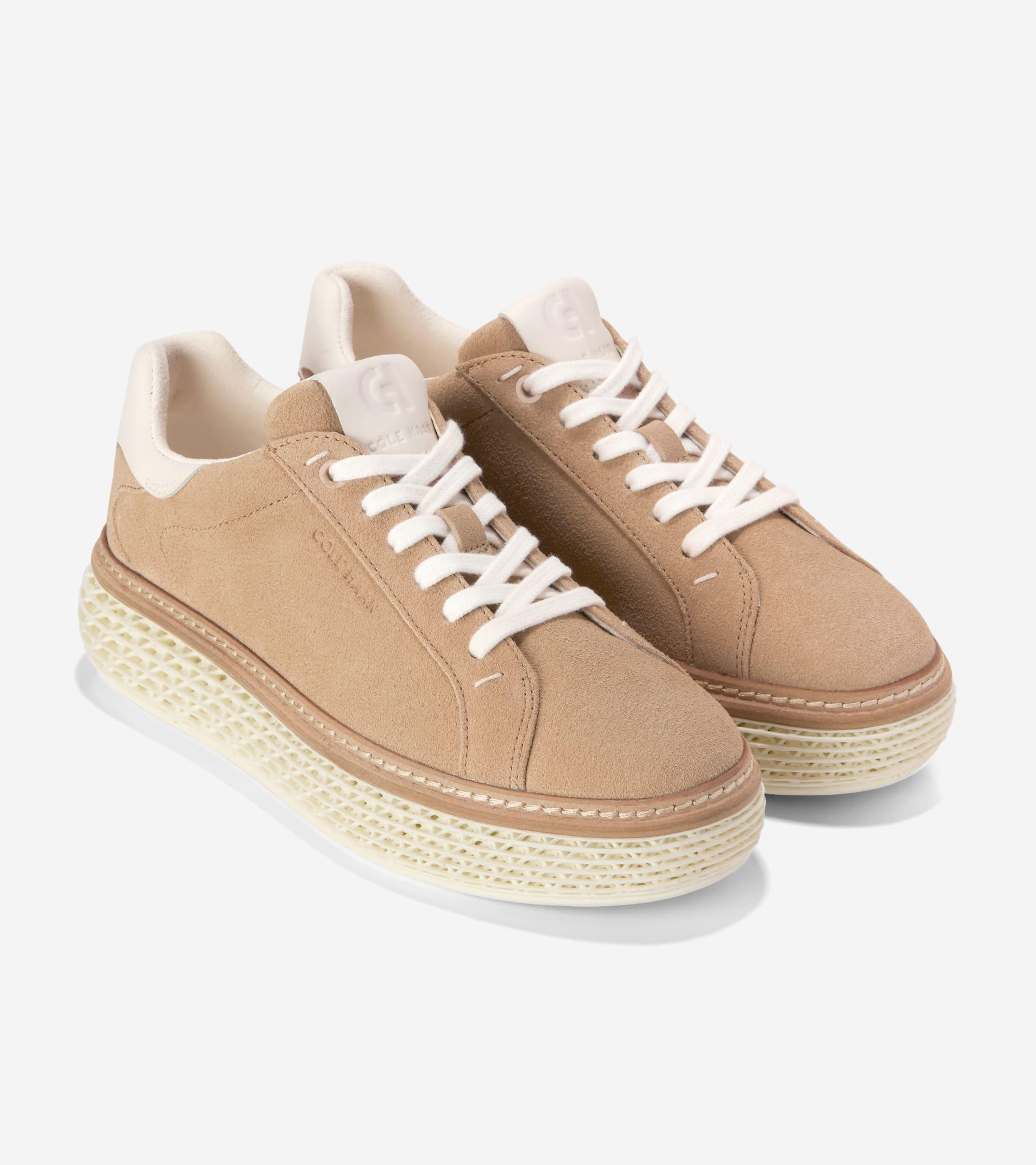 Clarisse Phone Crossbody Bag Product Image