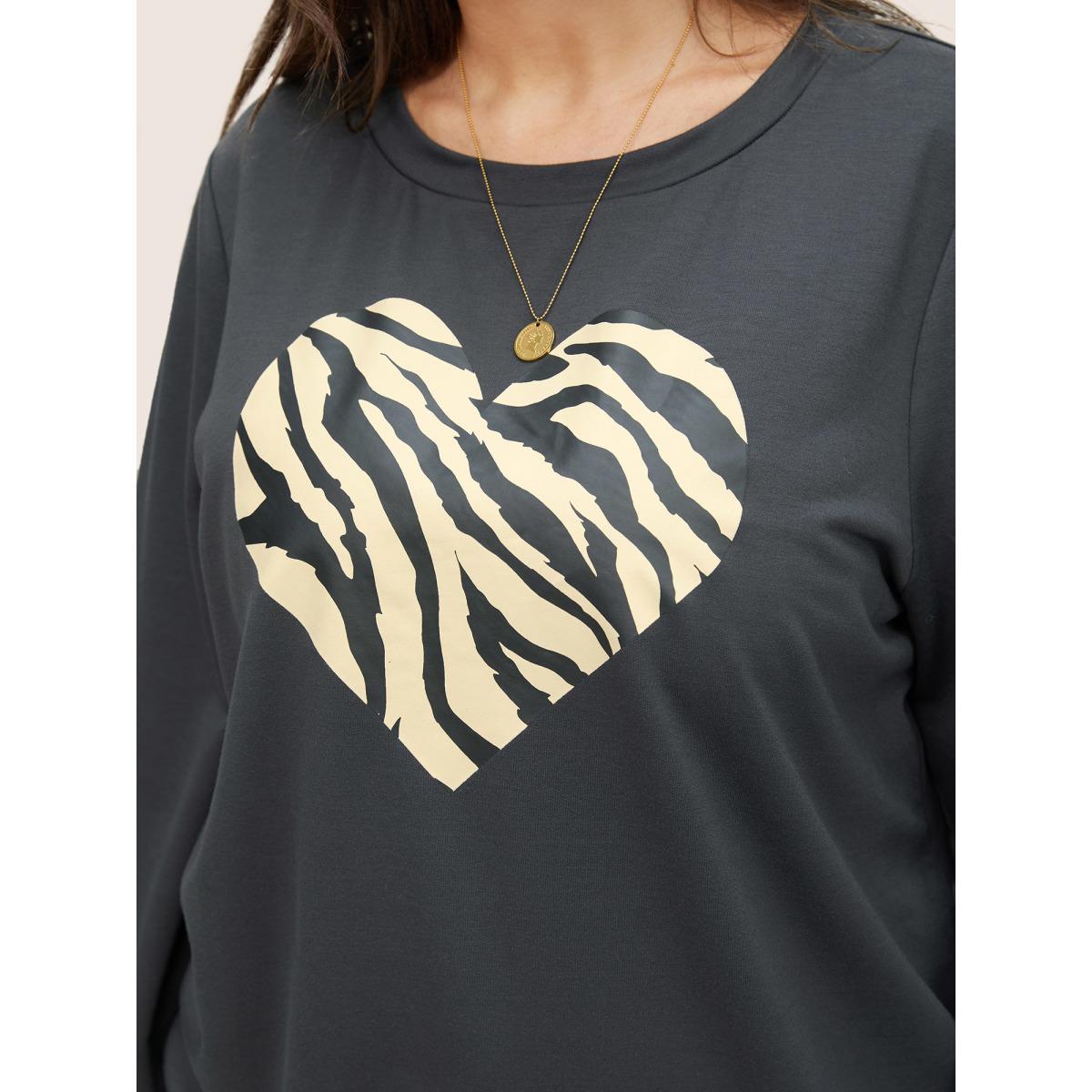 Plus Size Heart Pattern Contrast Crew Neck Sweatshirt Women DimGray Casual Non Everyday Sweatshirts BloomChic 10/M Product Image