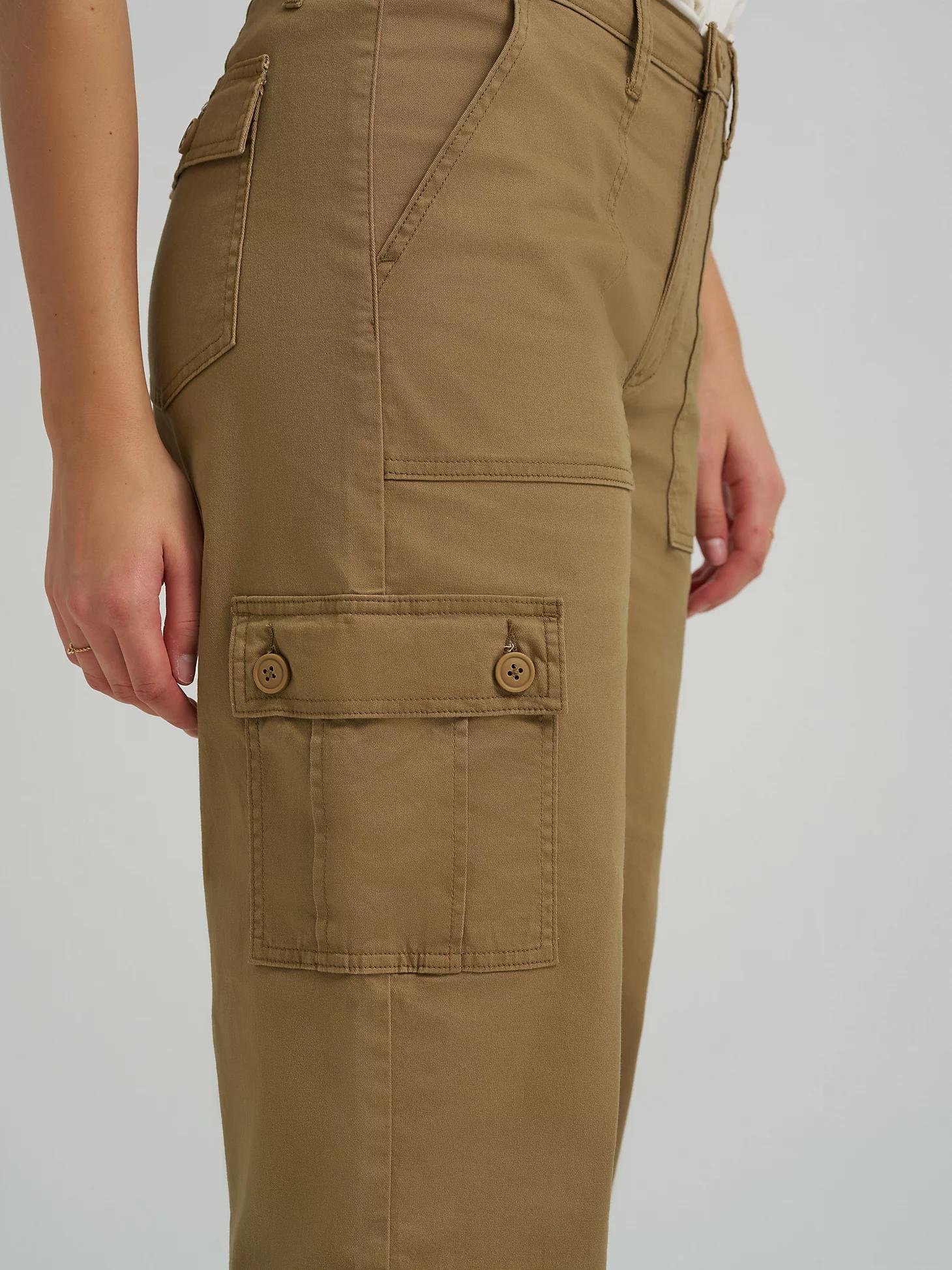 Women's Loose Straight Cargo Pant | Women's Pants | Lee® Product Image