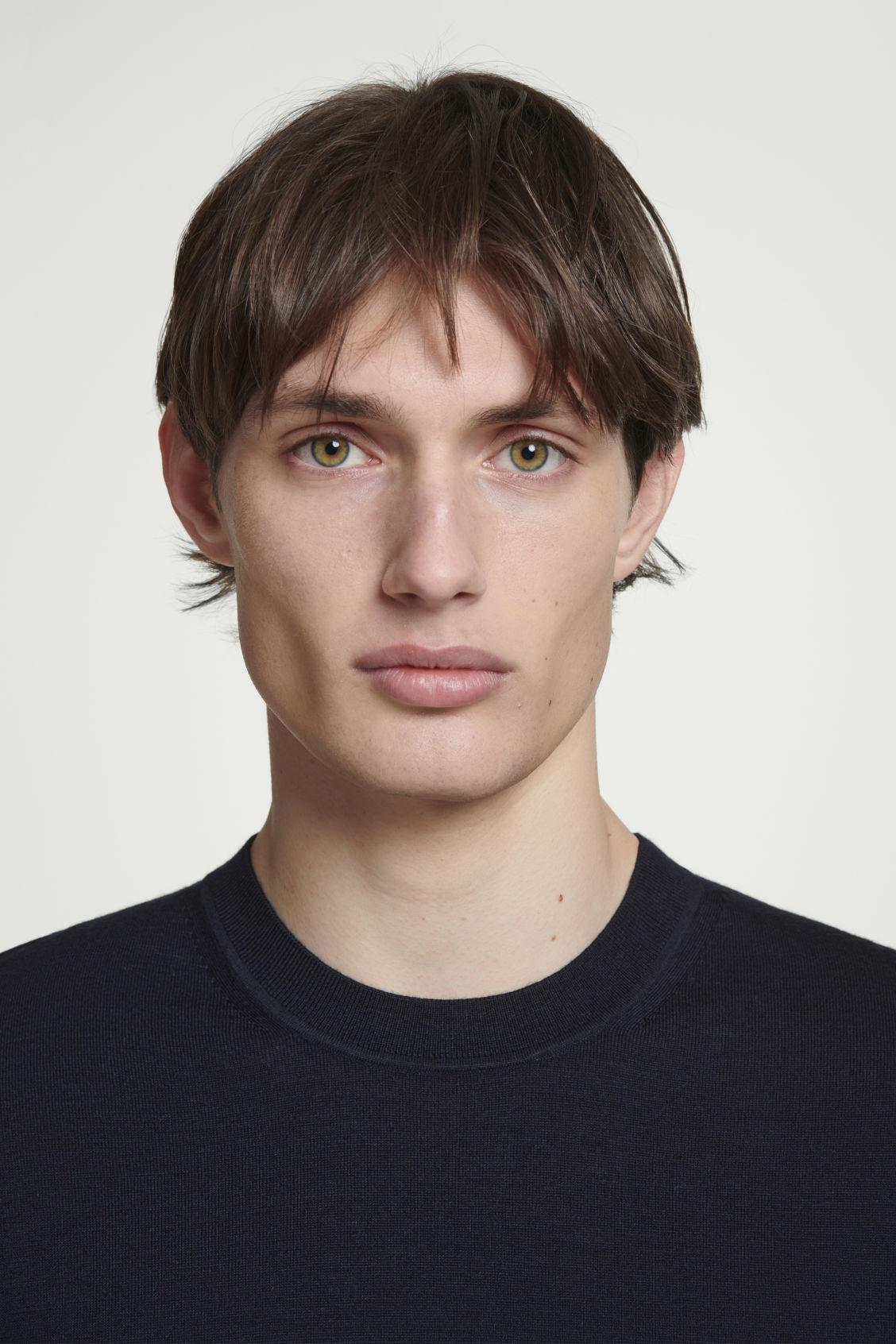 SLIM-FIT MERINO WOOL T-SHIRT Product Image