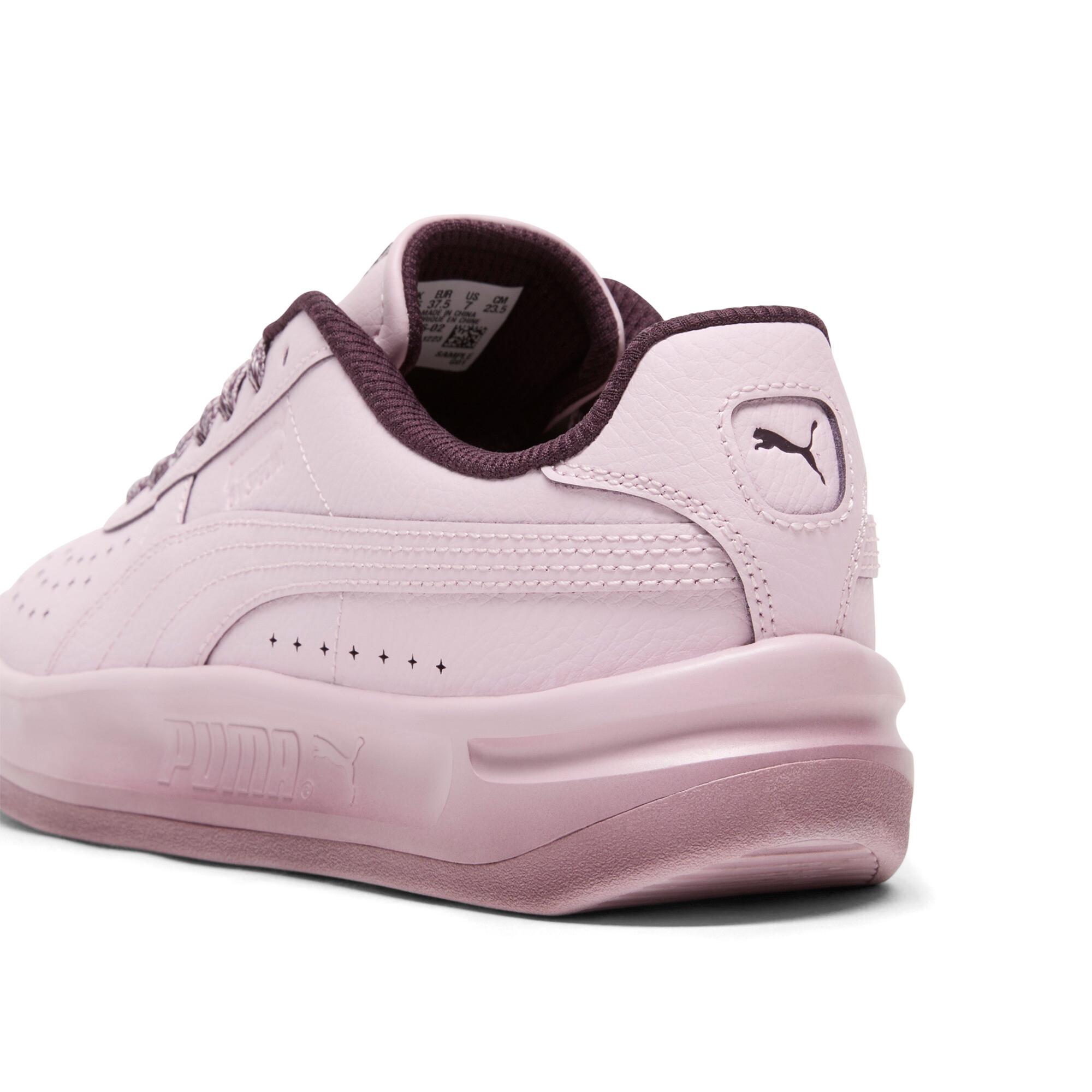 GV Special Mono Women's Sneakers Product Image