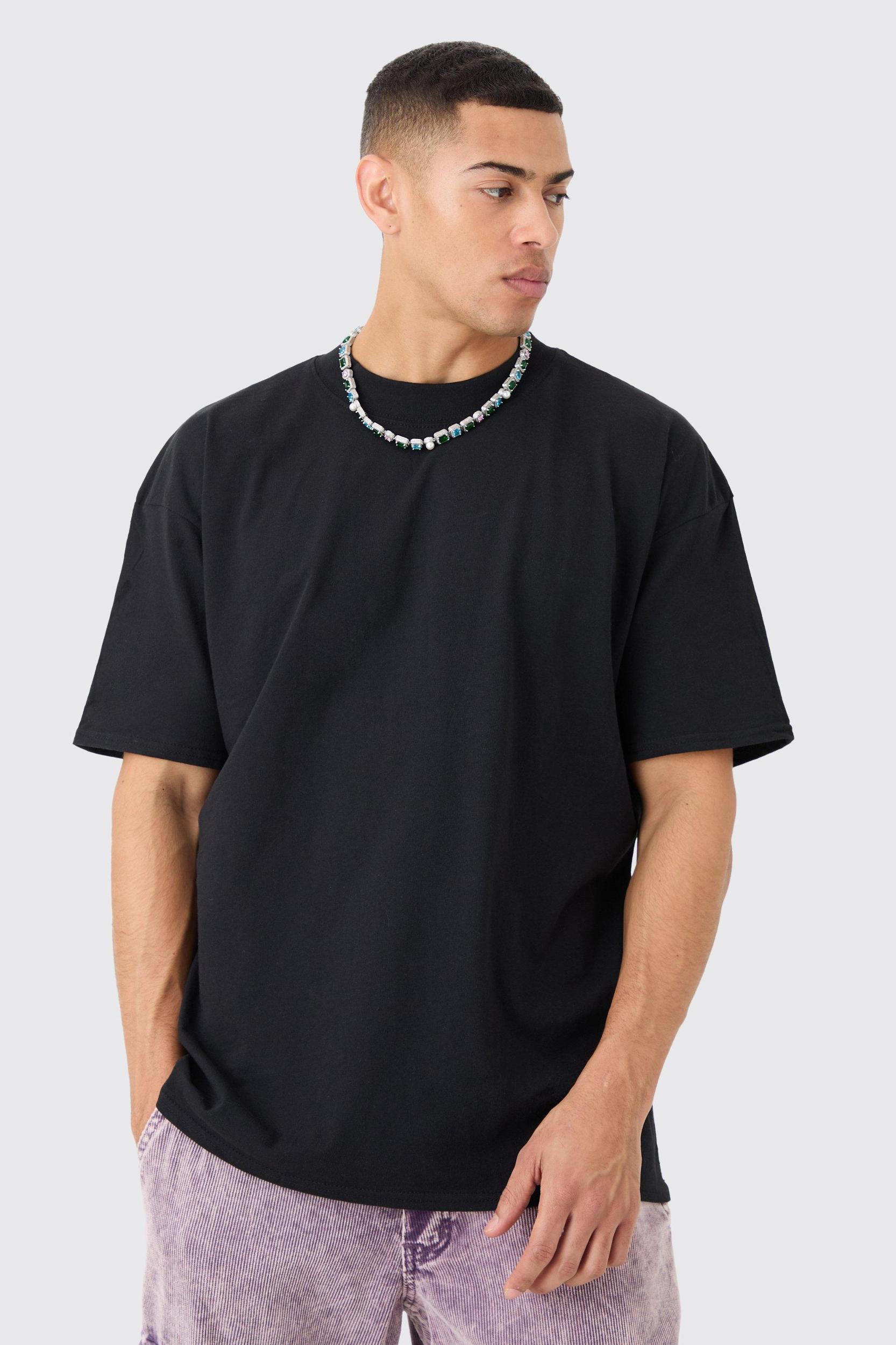 Oversized Worldwide Astronaut Graphic T-shirt | boohooMAN USA Product Image