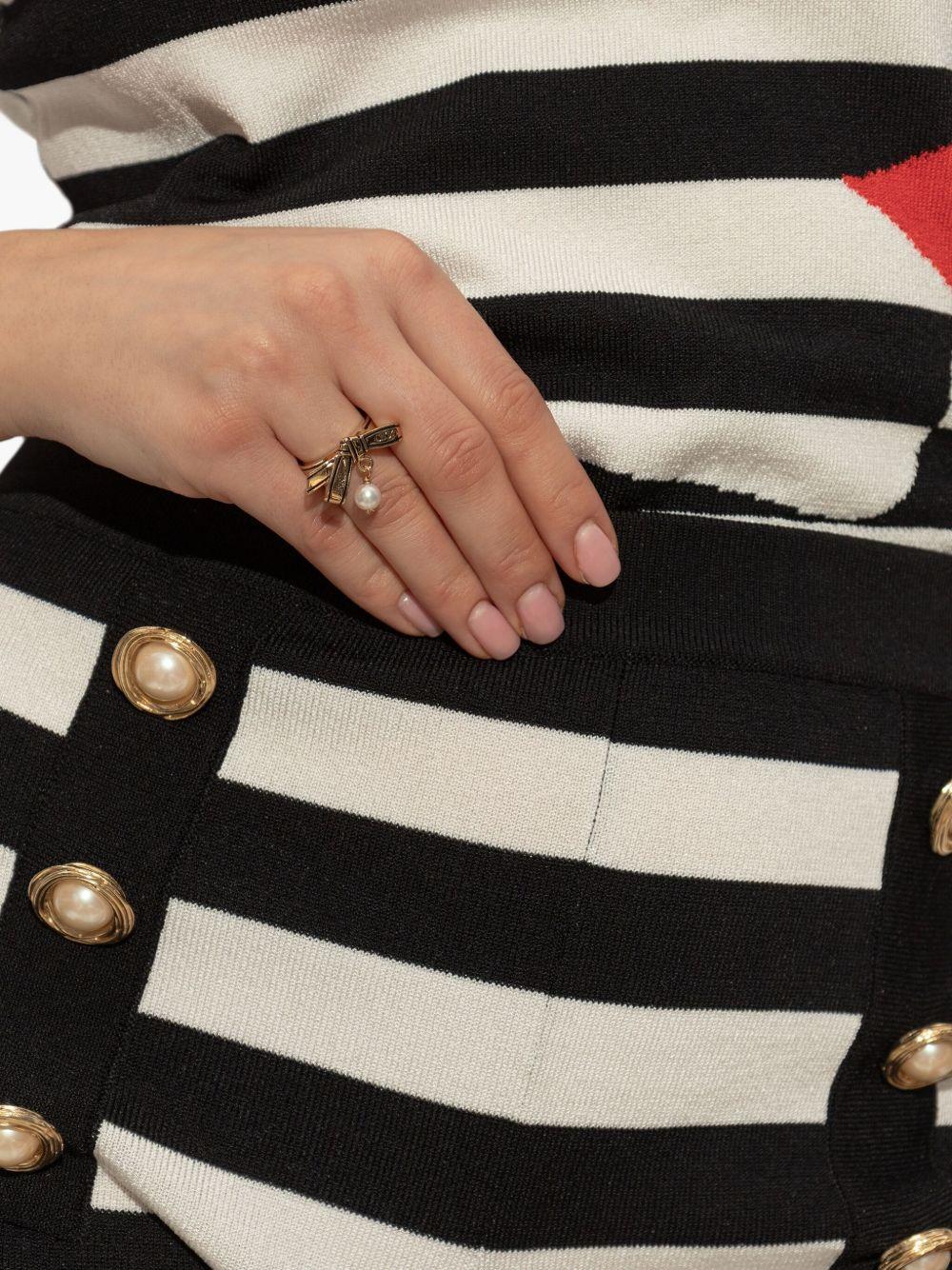 Ribbon ring  Product Image