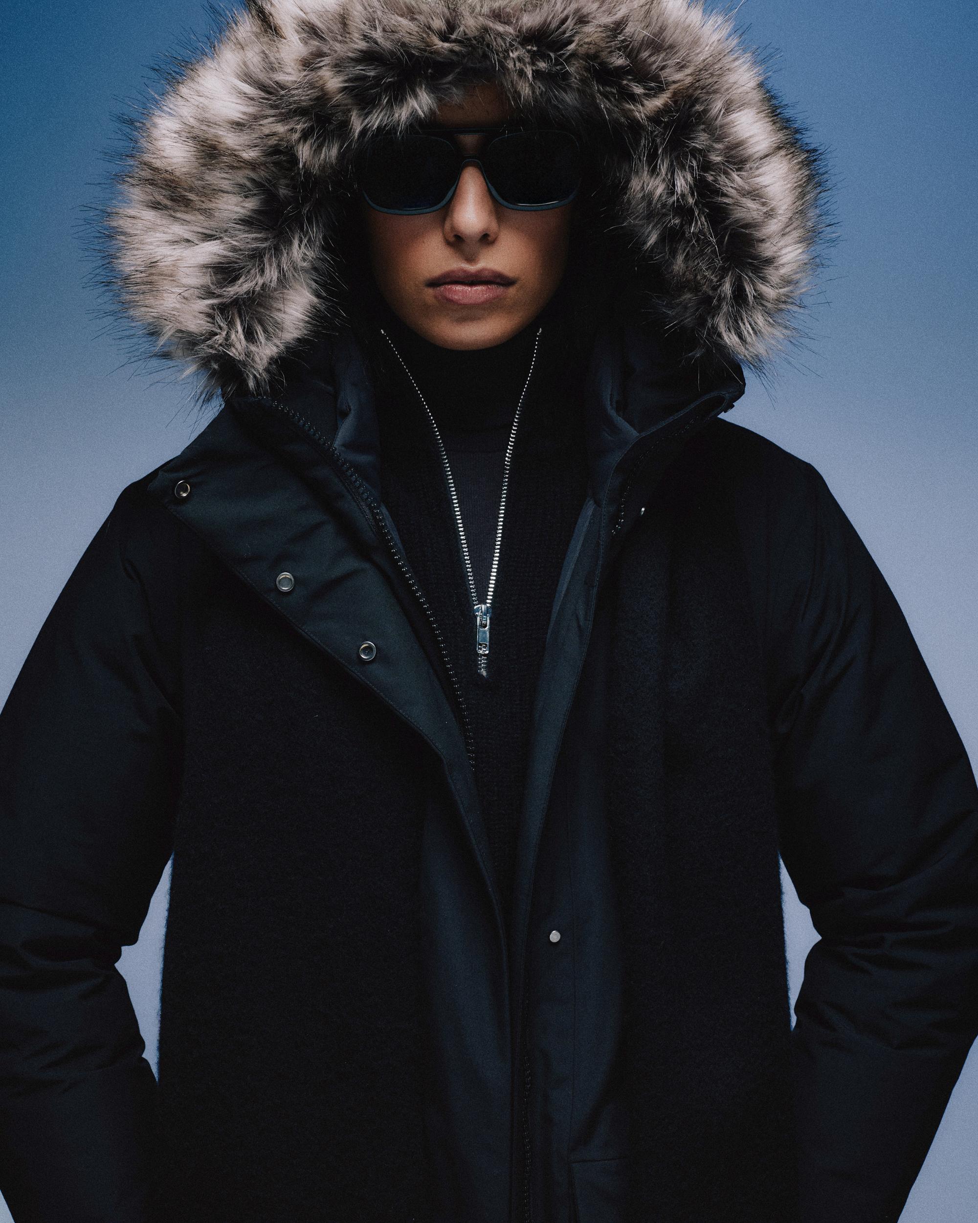 Quince | Women's Responsible Down Hooded Long Parka Size XL, Recycled Polyester Product Image