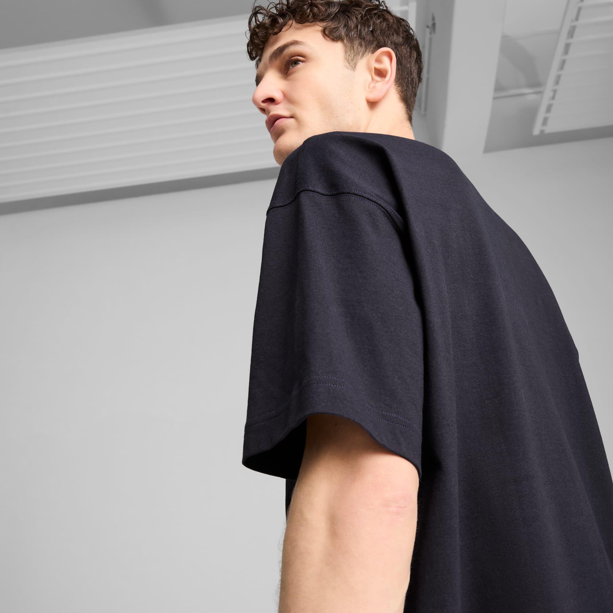 PREMIUM ESSENTIALS Oversized Graphic Tee Product Image