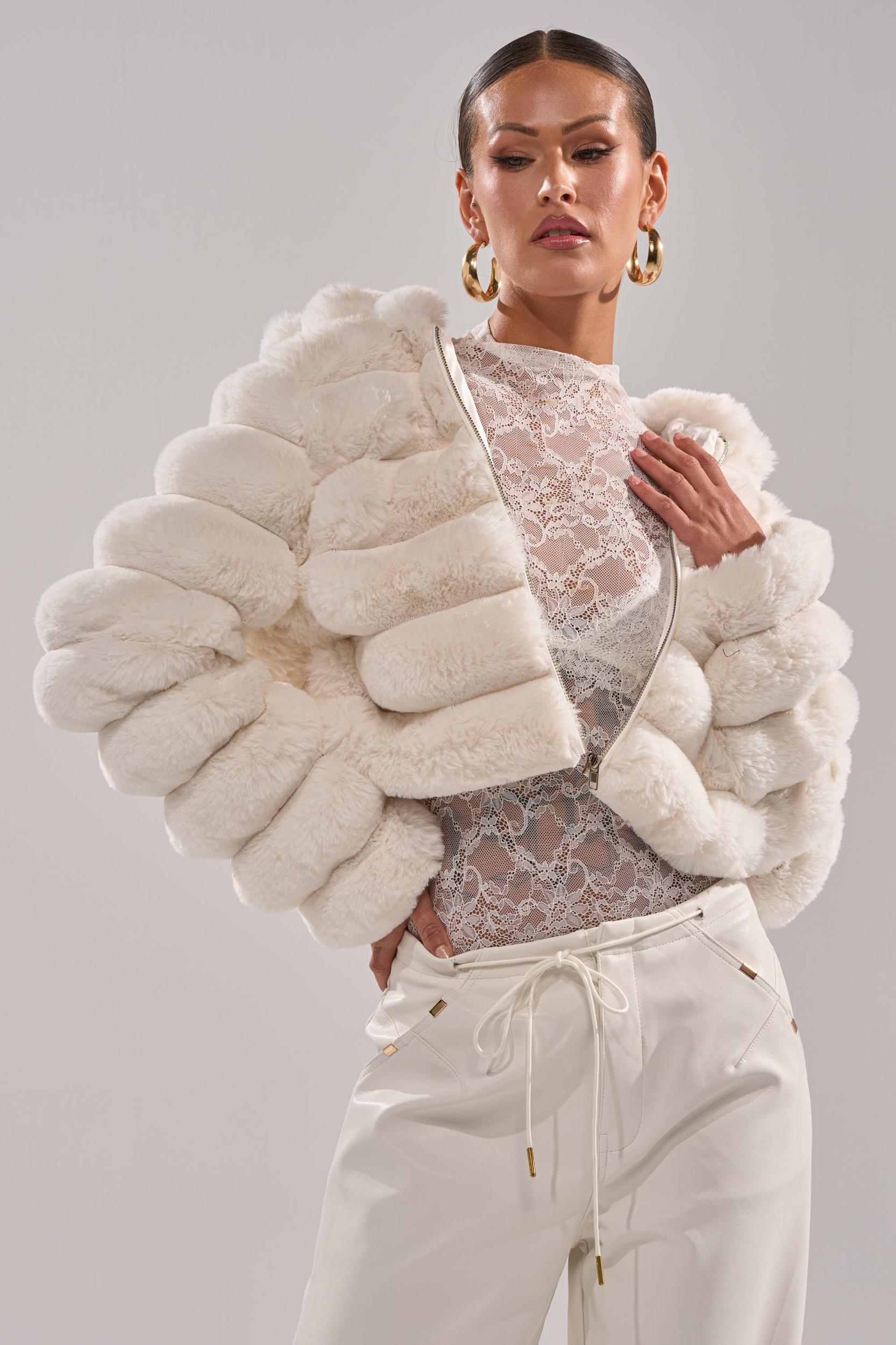 POPCORN FAUX FUR IN WHITE Product Image