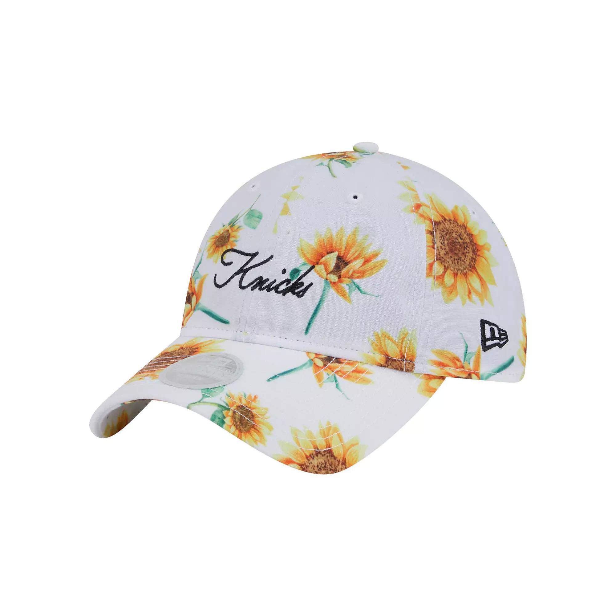Women's New Era White New York Knicks Adventure Flower 9TWENTY Adjustable Hat Product Image