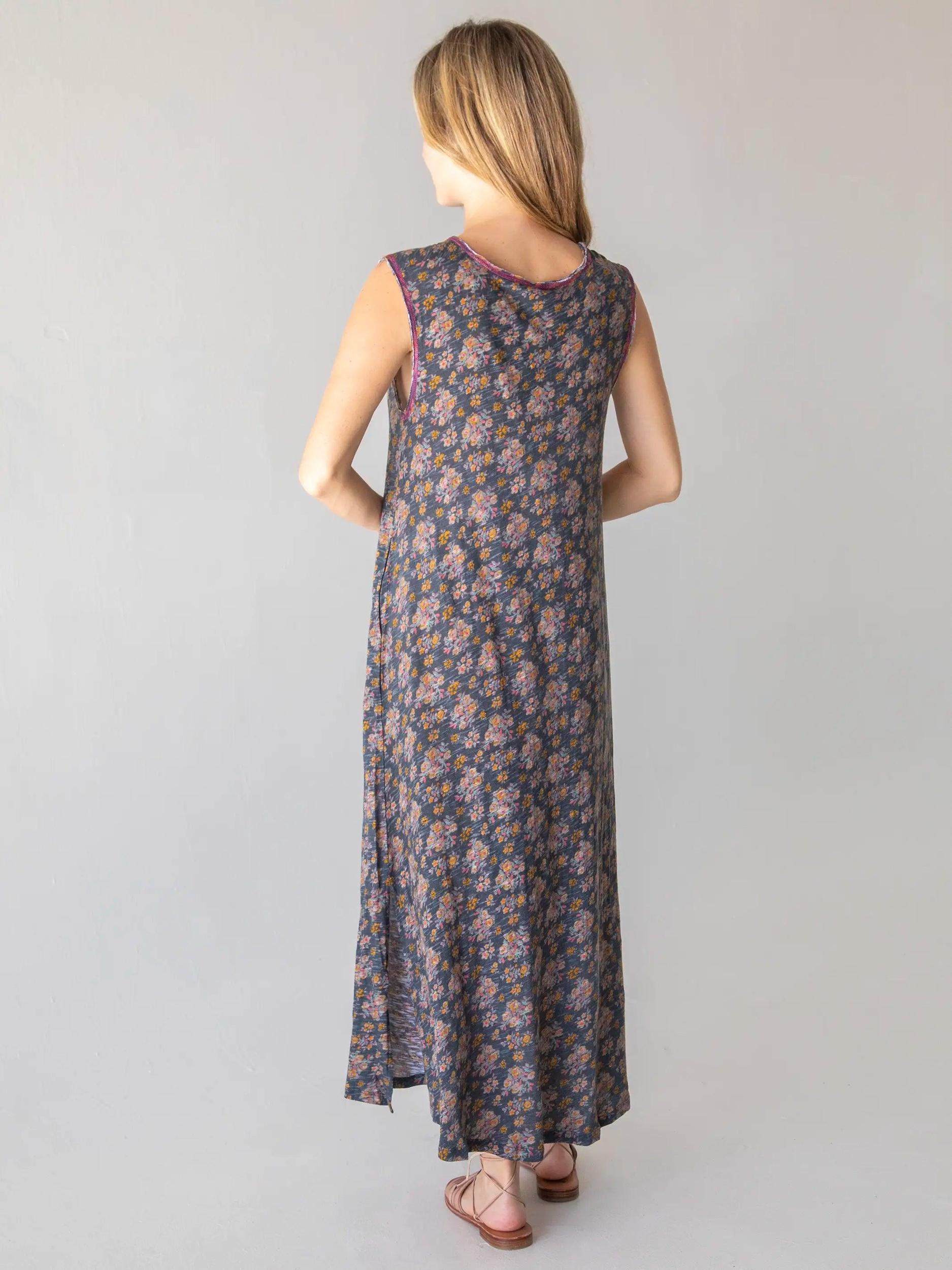 Hangout Cotton Midi Dress - Slate Floral Blooms Product Image