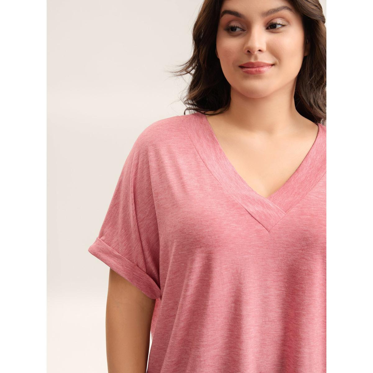 Plus Size Stretchy Heathered V-Neck Solid T-Shirt Beanpastepowder Women Casual Roll Hem V-neck Everyday T-shirts BloomChic 28/5X Product Image