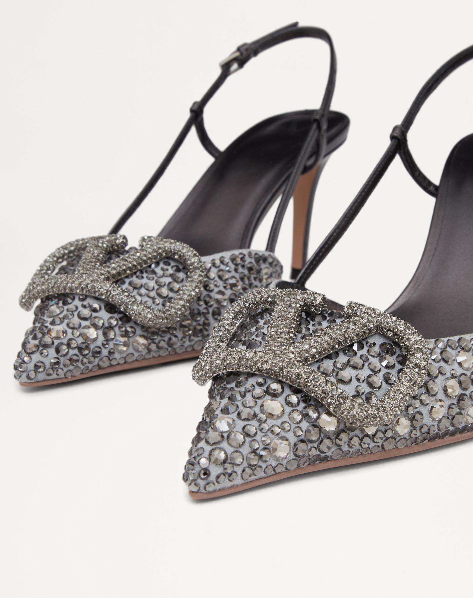 Embroidered Vlogo Signature Slingback Pump With Crystals 80 Mm Product Image