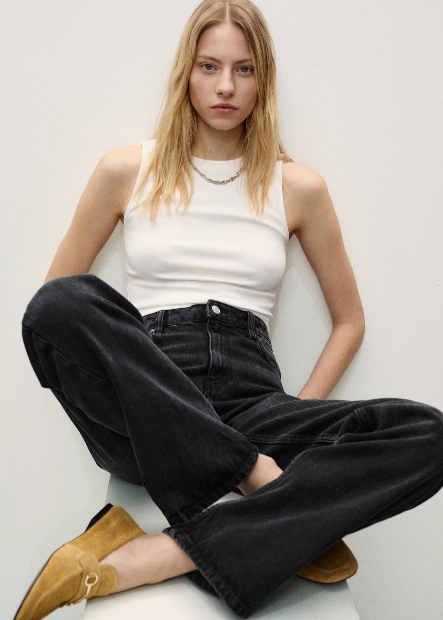 Miami medium-rise straight-fit jeans - Women | MANGO USA Product Image