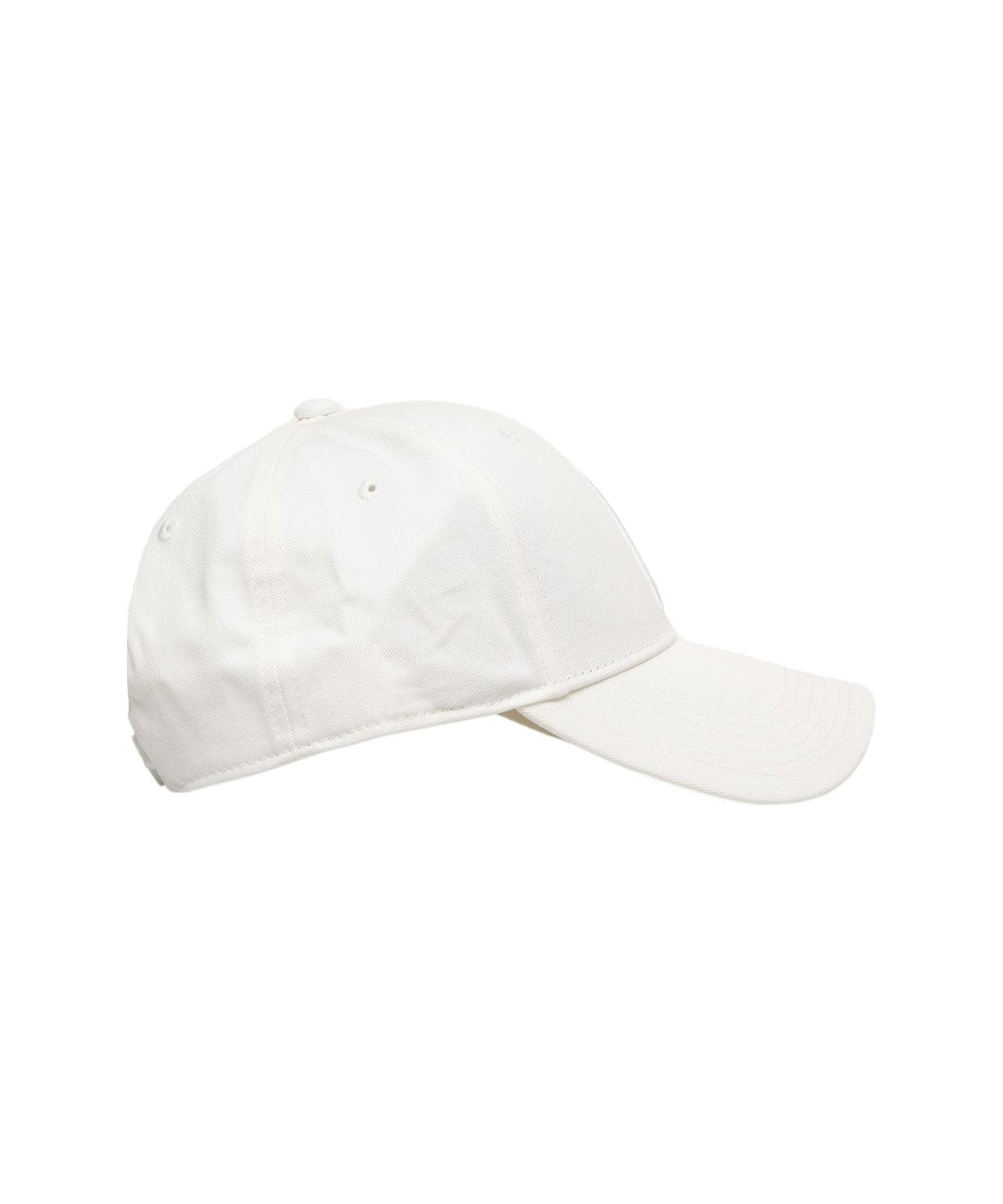 Baseball cap with logo embroidery Product Image