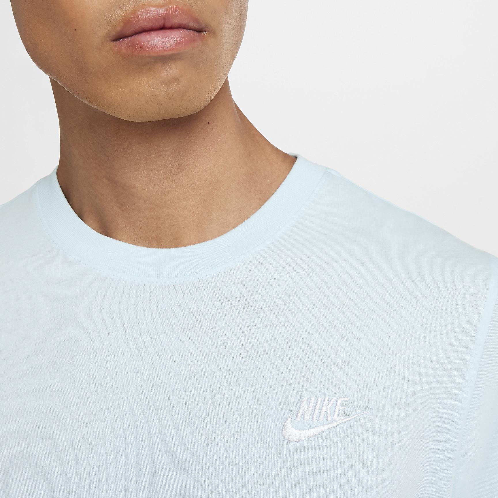 Nike Sportswear Club Men's T-Shirt Product Image