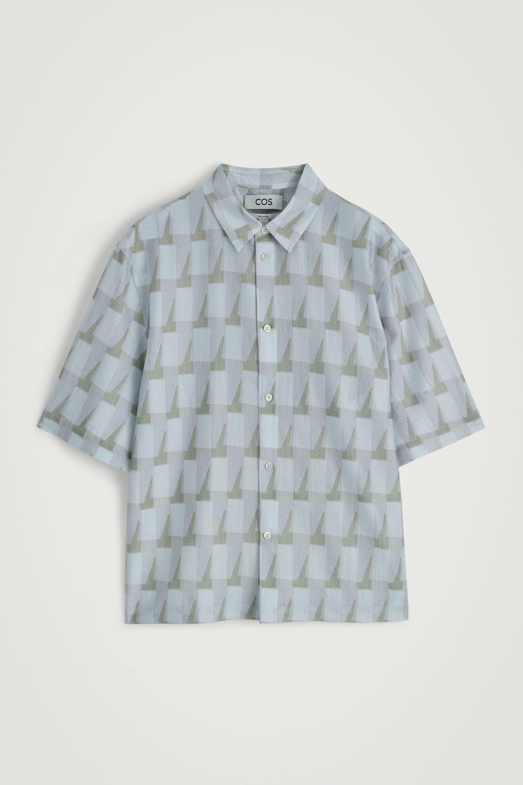 GEOMETRIC PRINT SHORT SLEEVED SHIRT Product Image