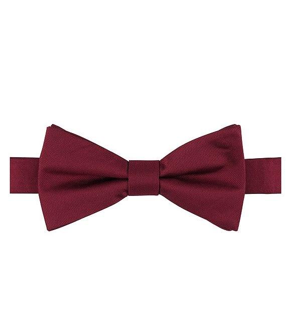 Tre Vero Solid Traditional Pre-Tied Bow Tie Product Image