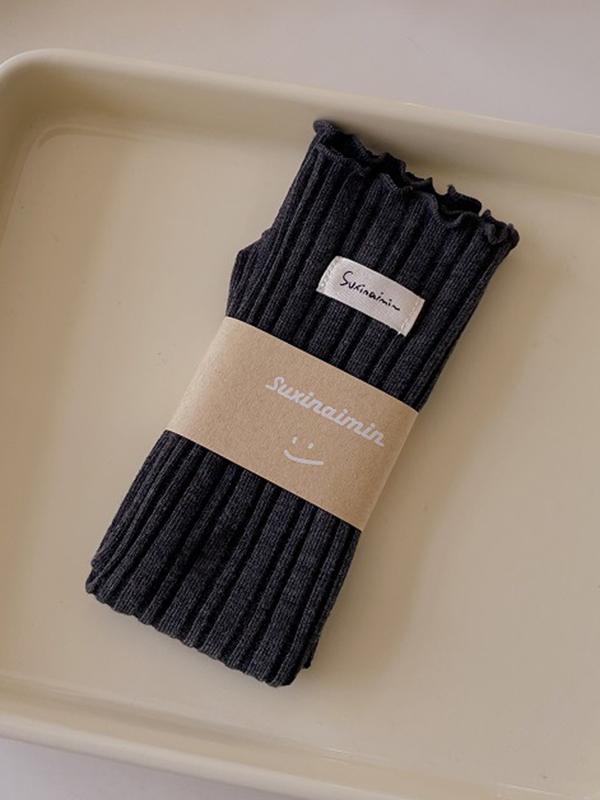 Pleated Wood Ear Lace Socks Product Image