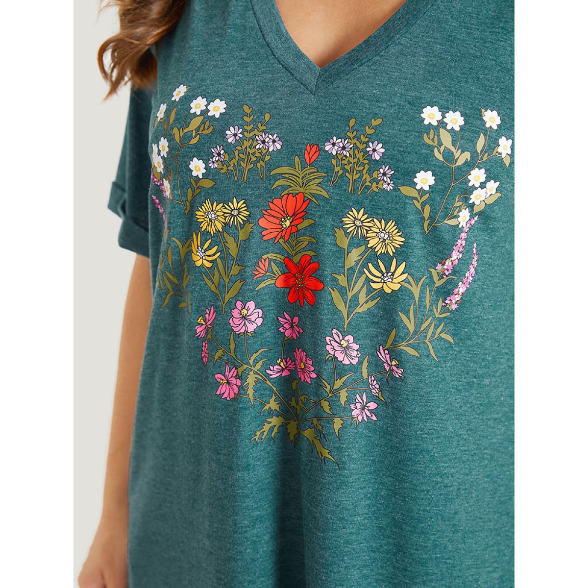 Plus Size Floral Print Roll Sleeve Pocket V Neck Dress Emerald Women Casual Non V-neck Short sleeve Curvy Midi Dress BloomChic 26/4X Product Image
