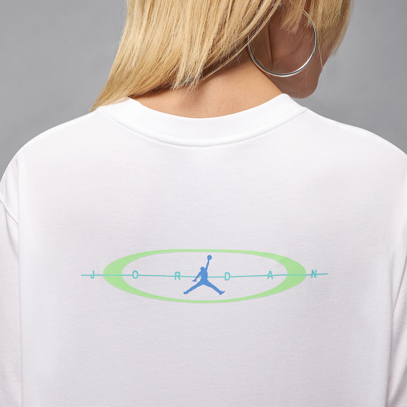 Womens Jordan Brooklyn Graphic T-Shirt | HV0194-100 Product Image