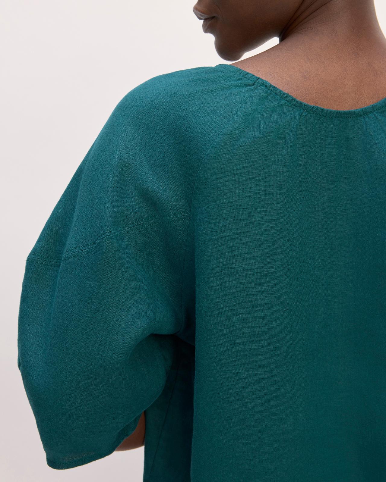 The Scoop Top in Linen Product Image