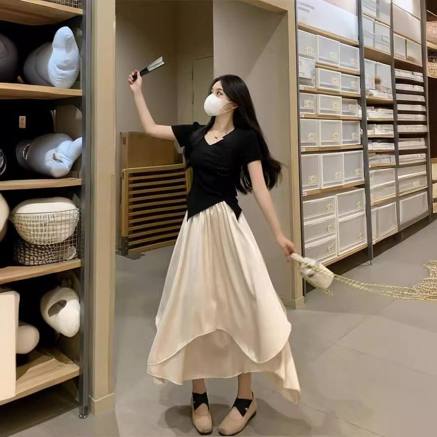 Short-Sleeve V-Neck Plain Slit Knit Top / High Rise Plain Maxi A-Line Skirt Product Image