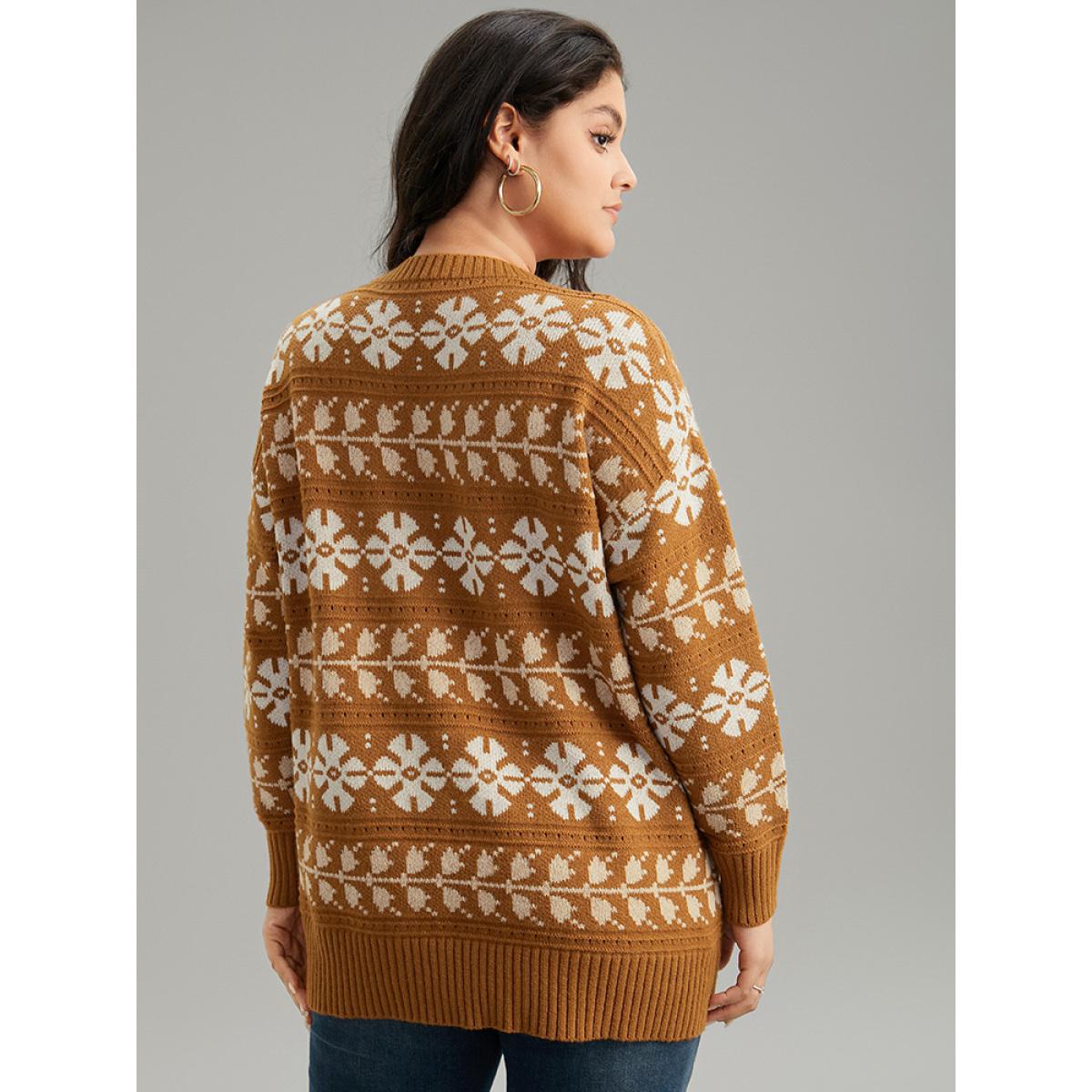 Plus Size Supersoft Essentials Anti-Pilling Geo Print Elastic Cuffs Pullover Chocolate Women Casual Loose Long Sleeve Round Neck Dailywear Pullovers BloomChic 10/M Product Image