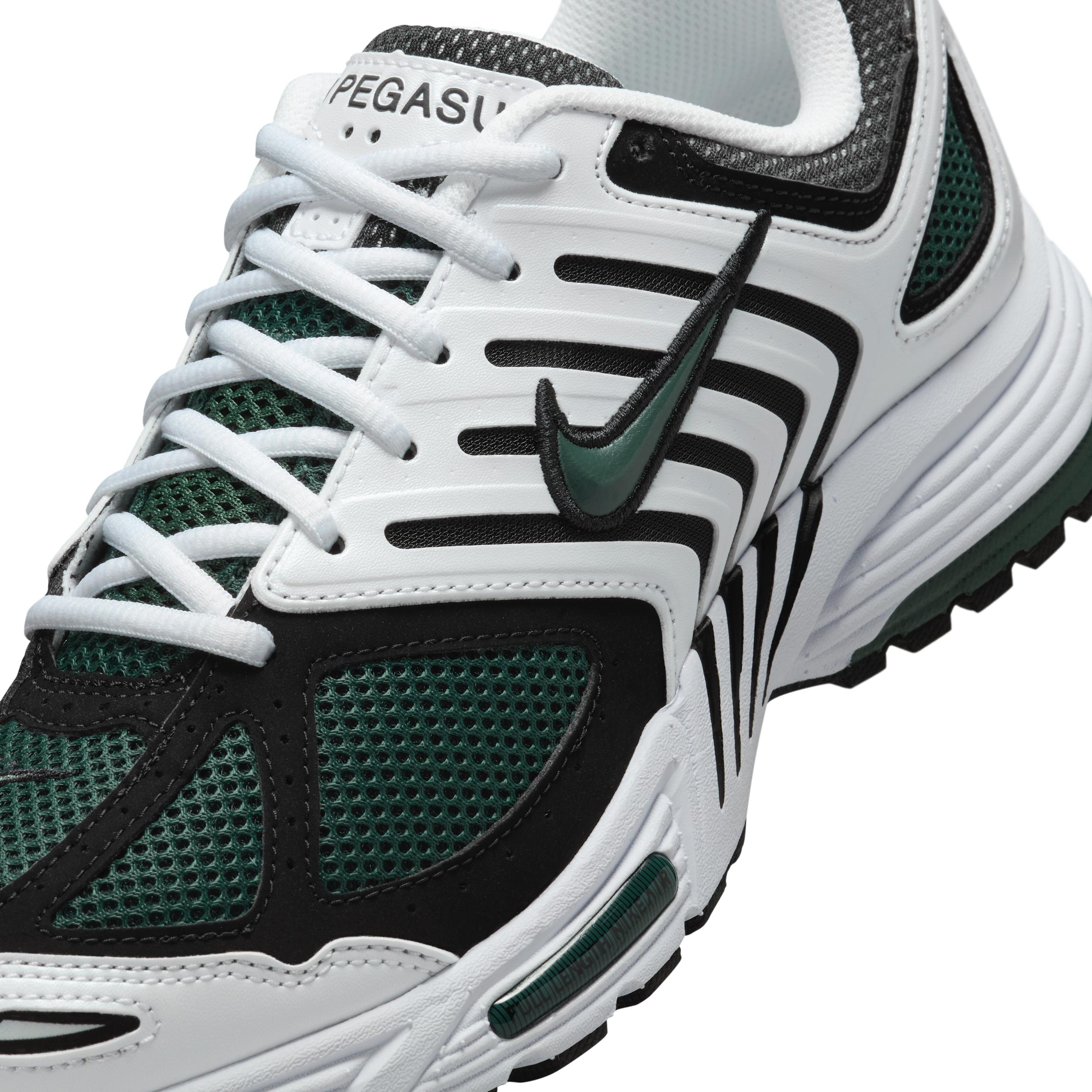 Nike Womens Air Pegasus 2005 Shoes | HQ5718-102 Product Image