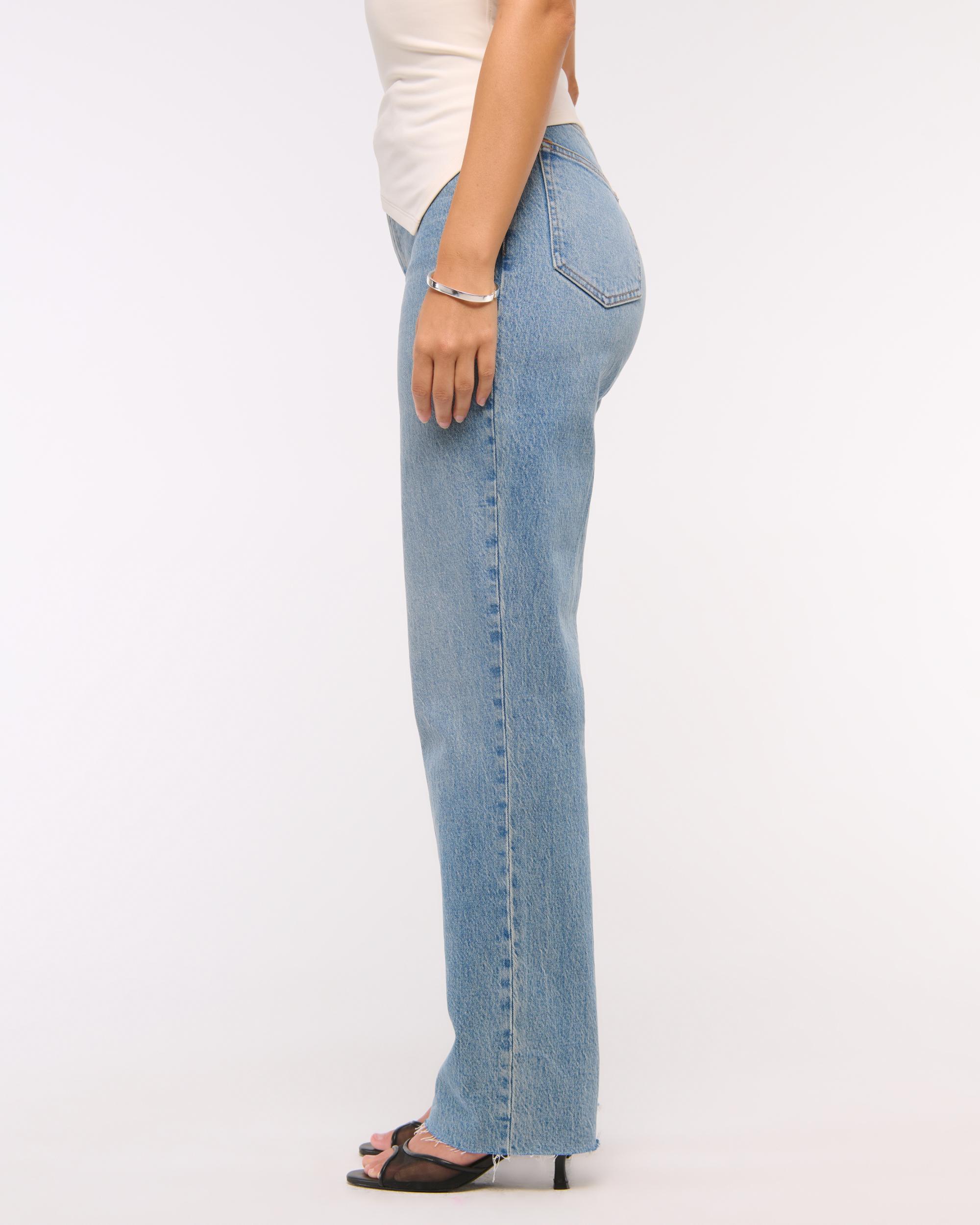 Curve Love Ultra High Rise 90s Straight Jean Product Image