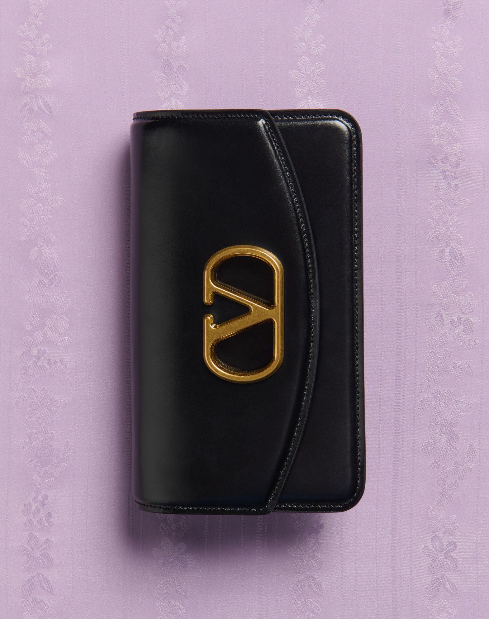 Valentino Garavani Vain Clutch Bag In Shiny Calfskin Product Image