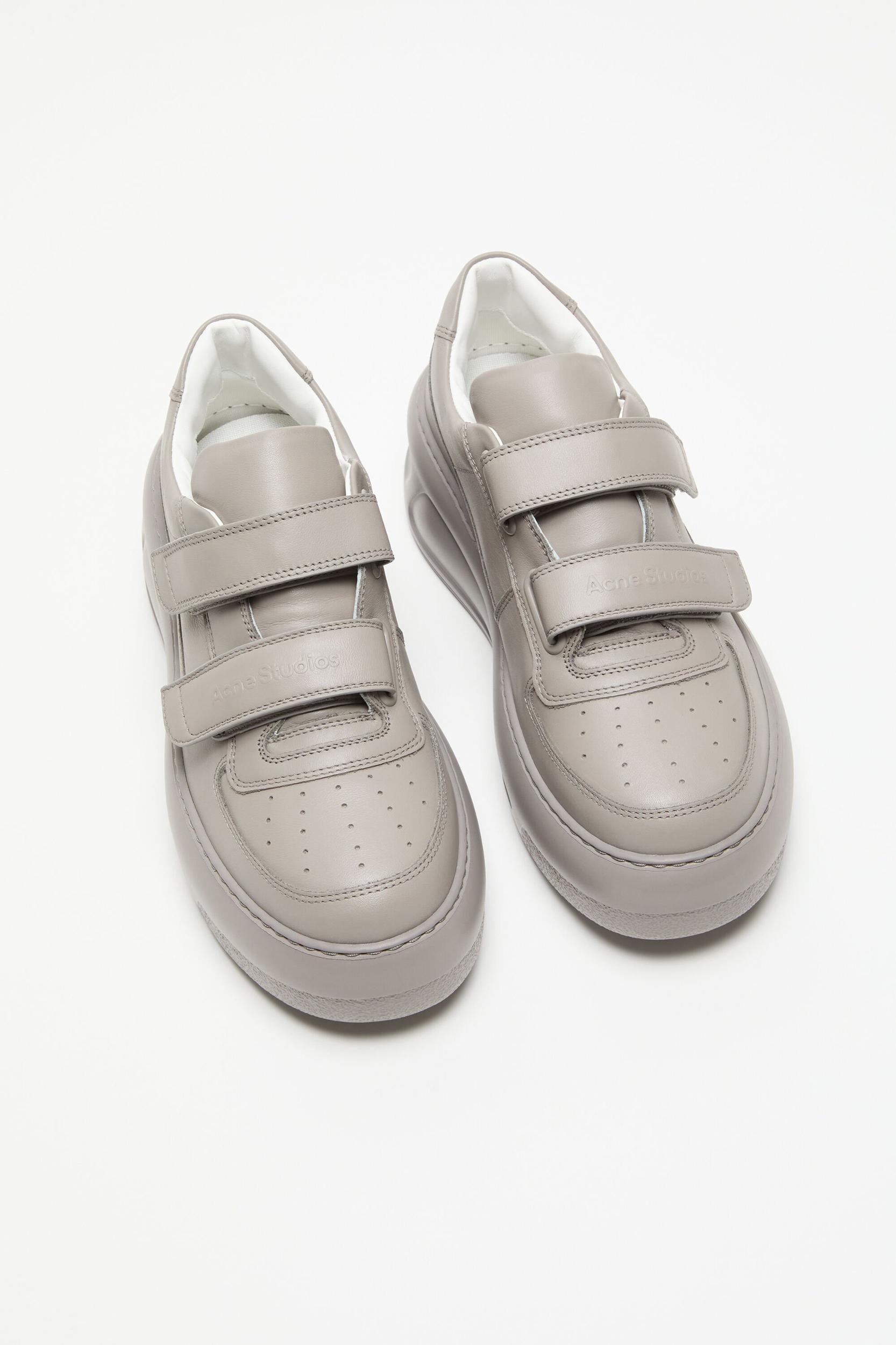Velcro strap platform sneakers Product Image