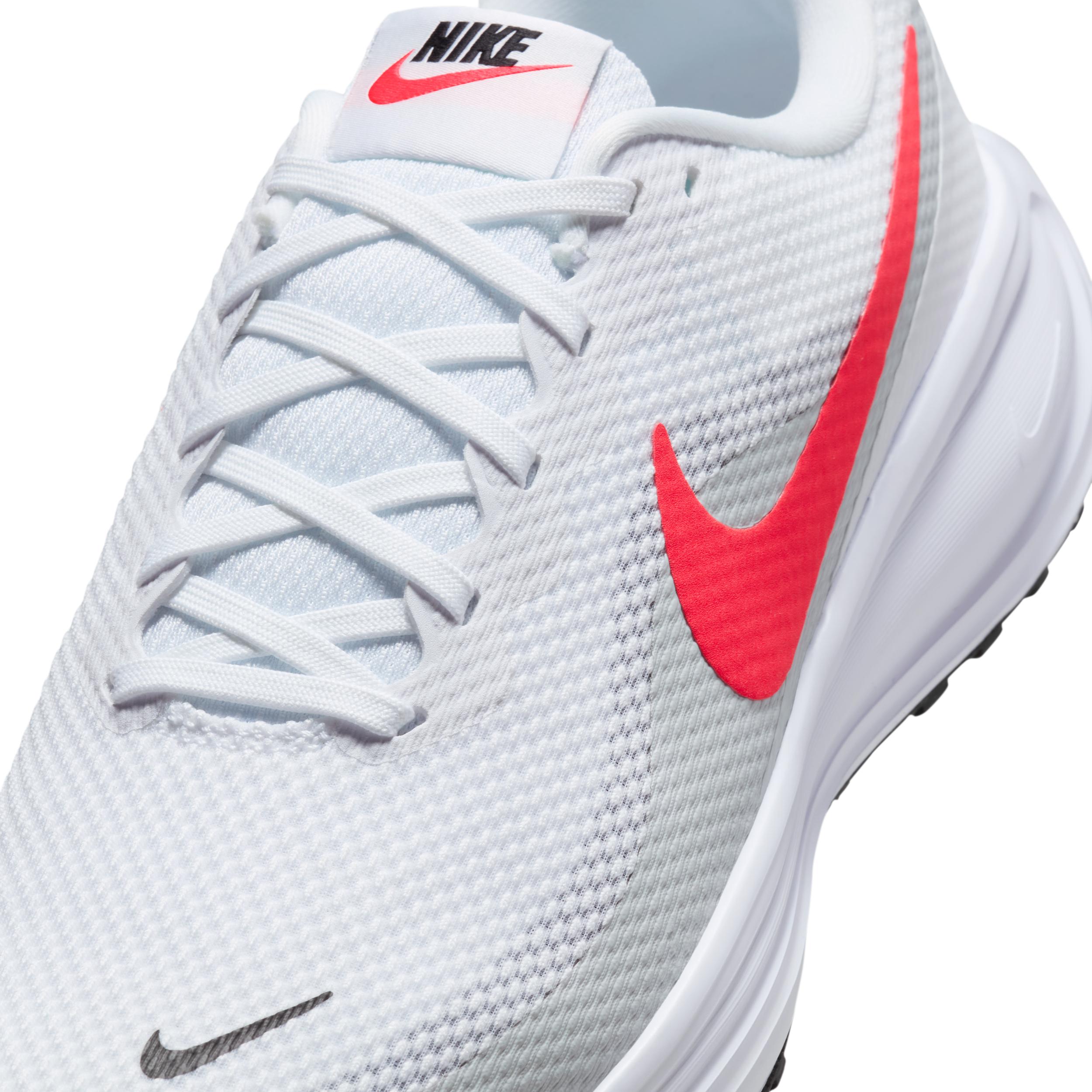 Nike Men's Revolution 8 Road Running Shoes (Extra Wide) Product Image