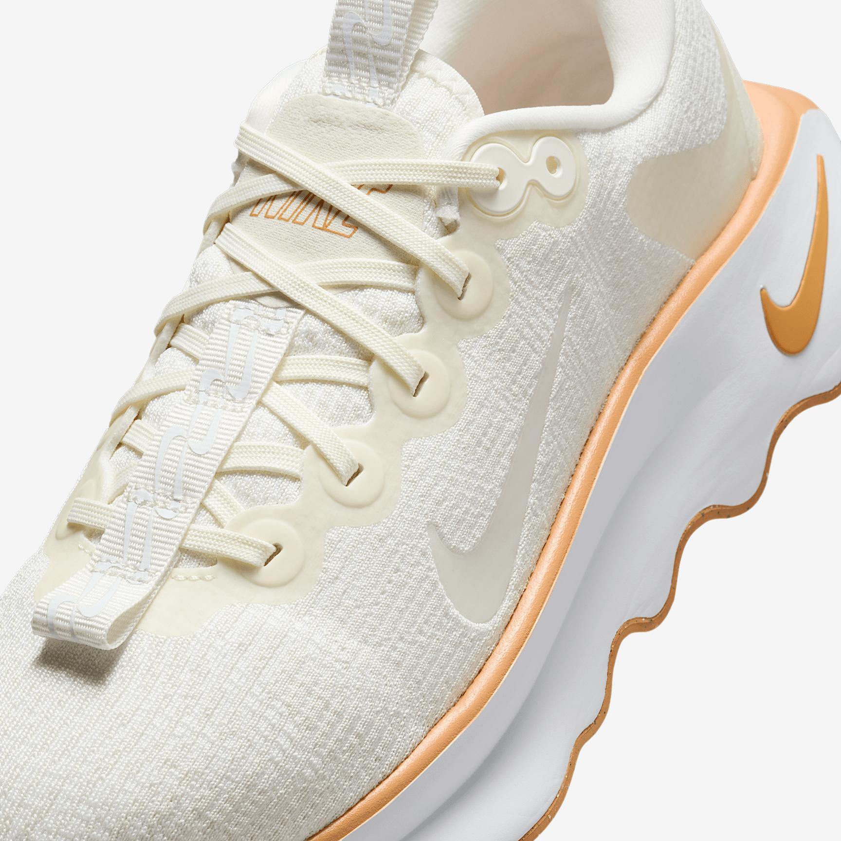 Nike Women's Motiva Walking Shoes Product Image
