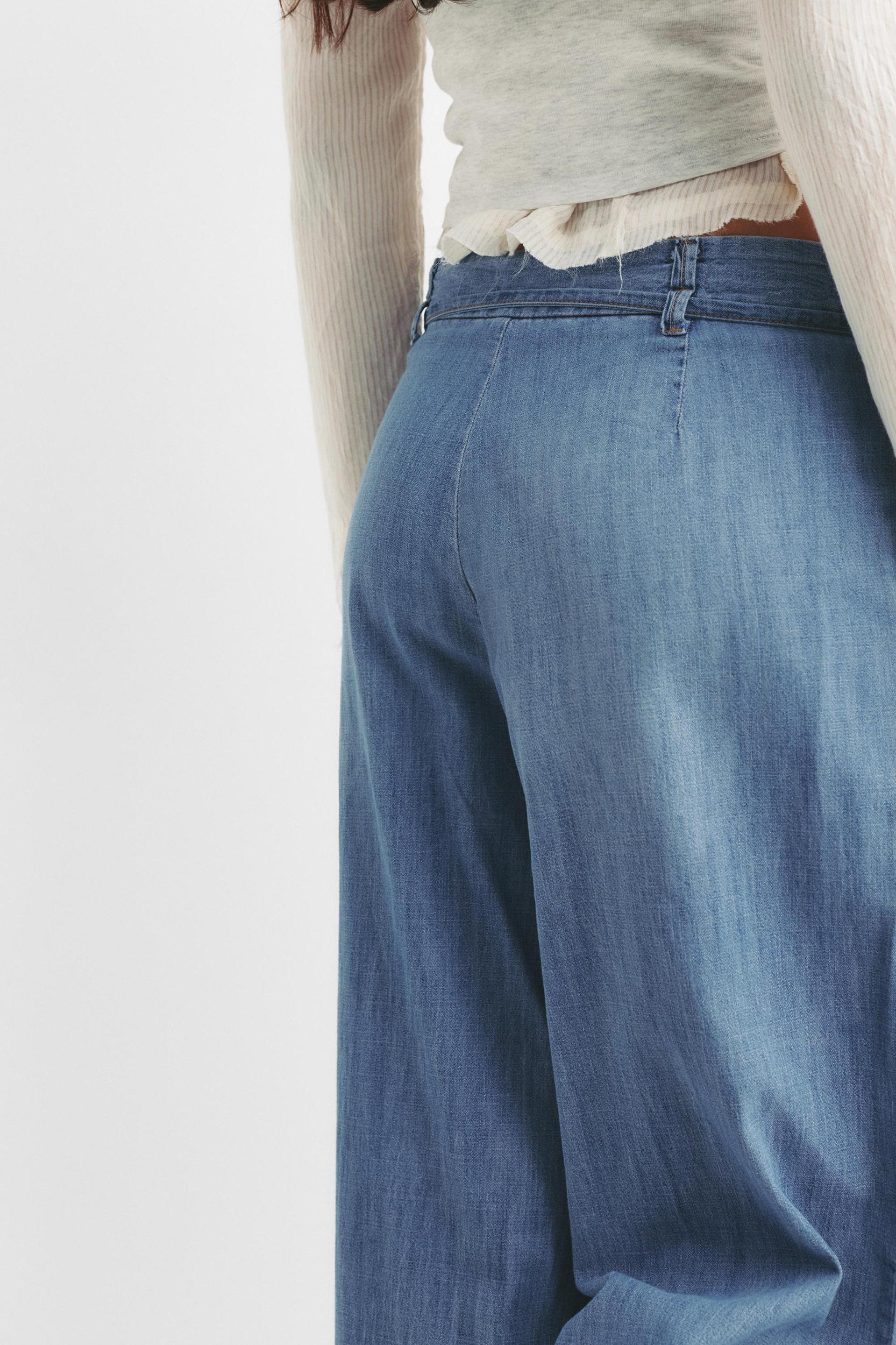 Wide-leg jeans with drawstring Product Image