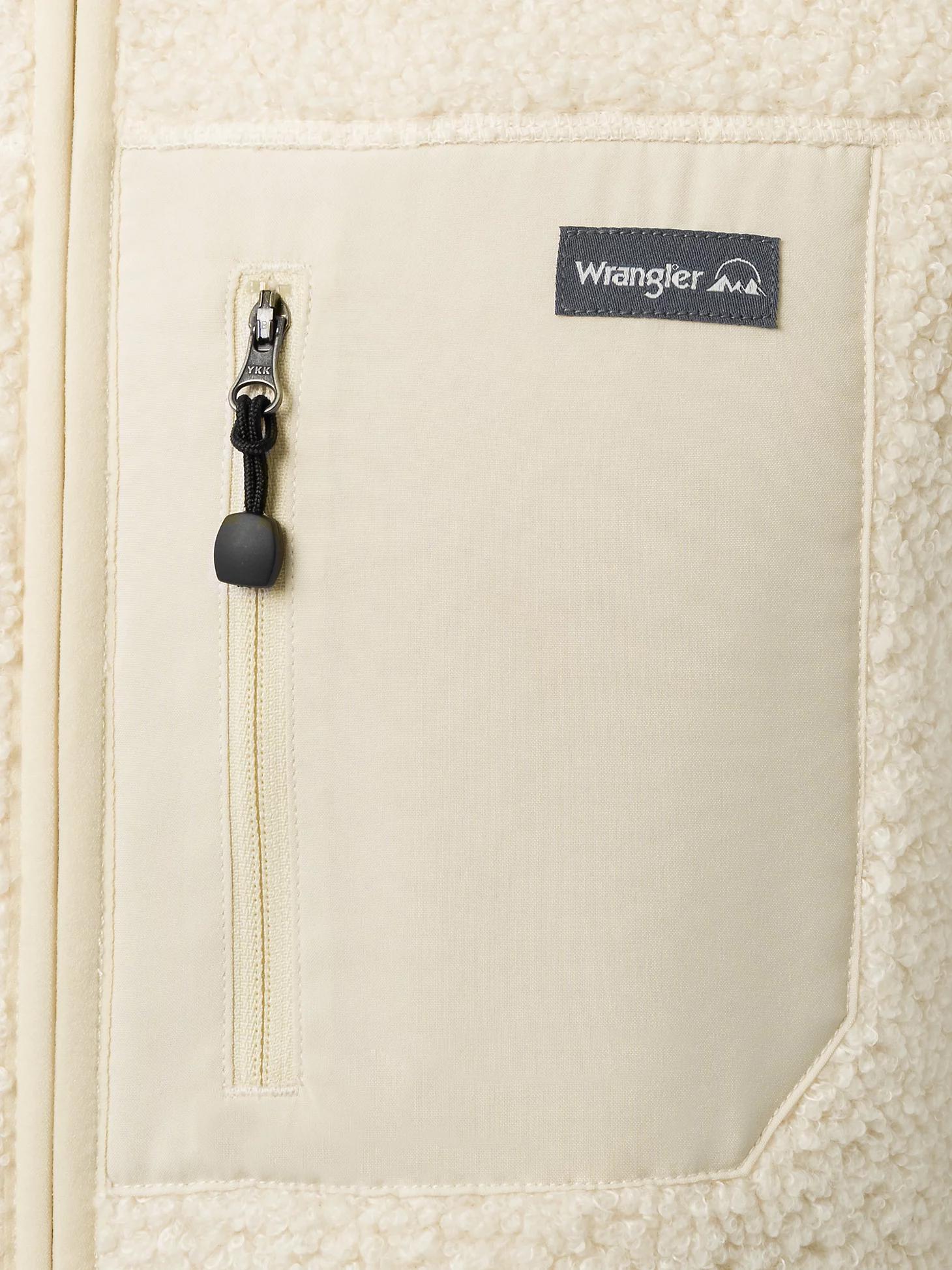 Men's Wrangler ATG™ Sherpa Utility Hiking Vest Caviar Product Image