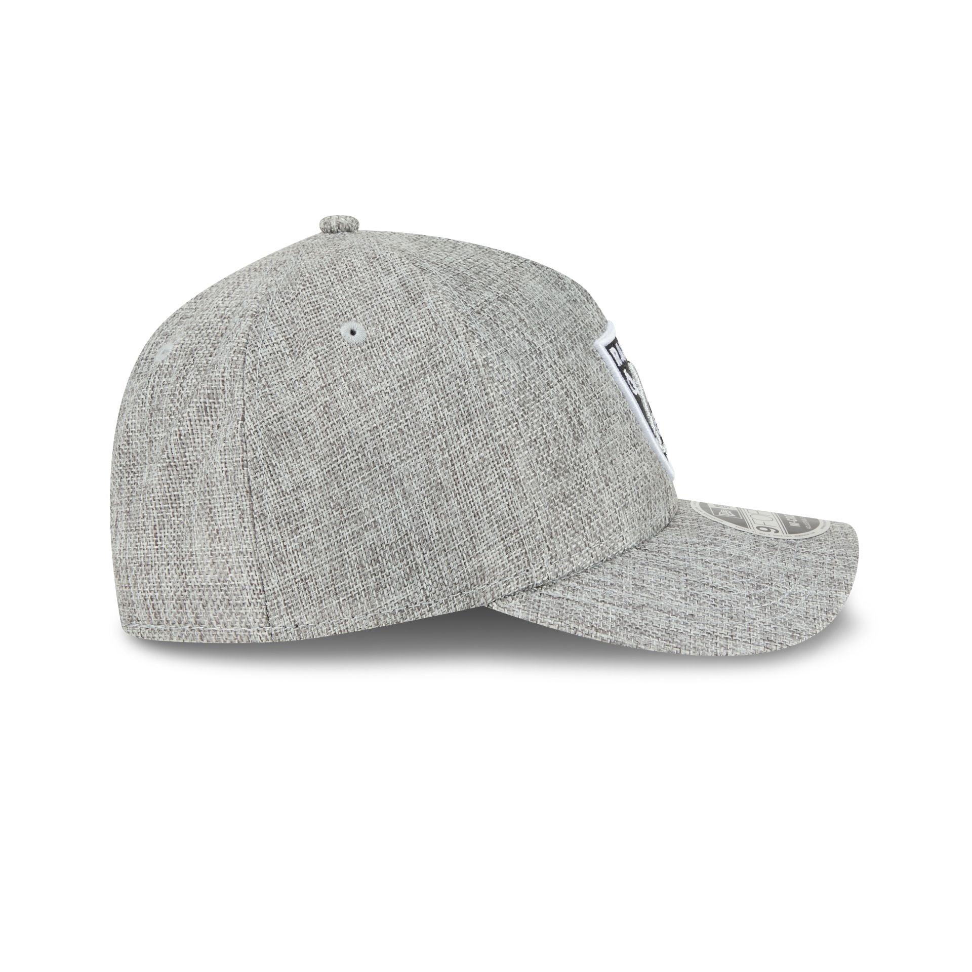Las Vegas Raiders Cotton Weave Gray 9FORTY M-Crown A-Frame Snapback Hat Male Product Image
