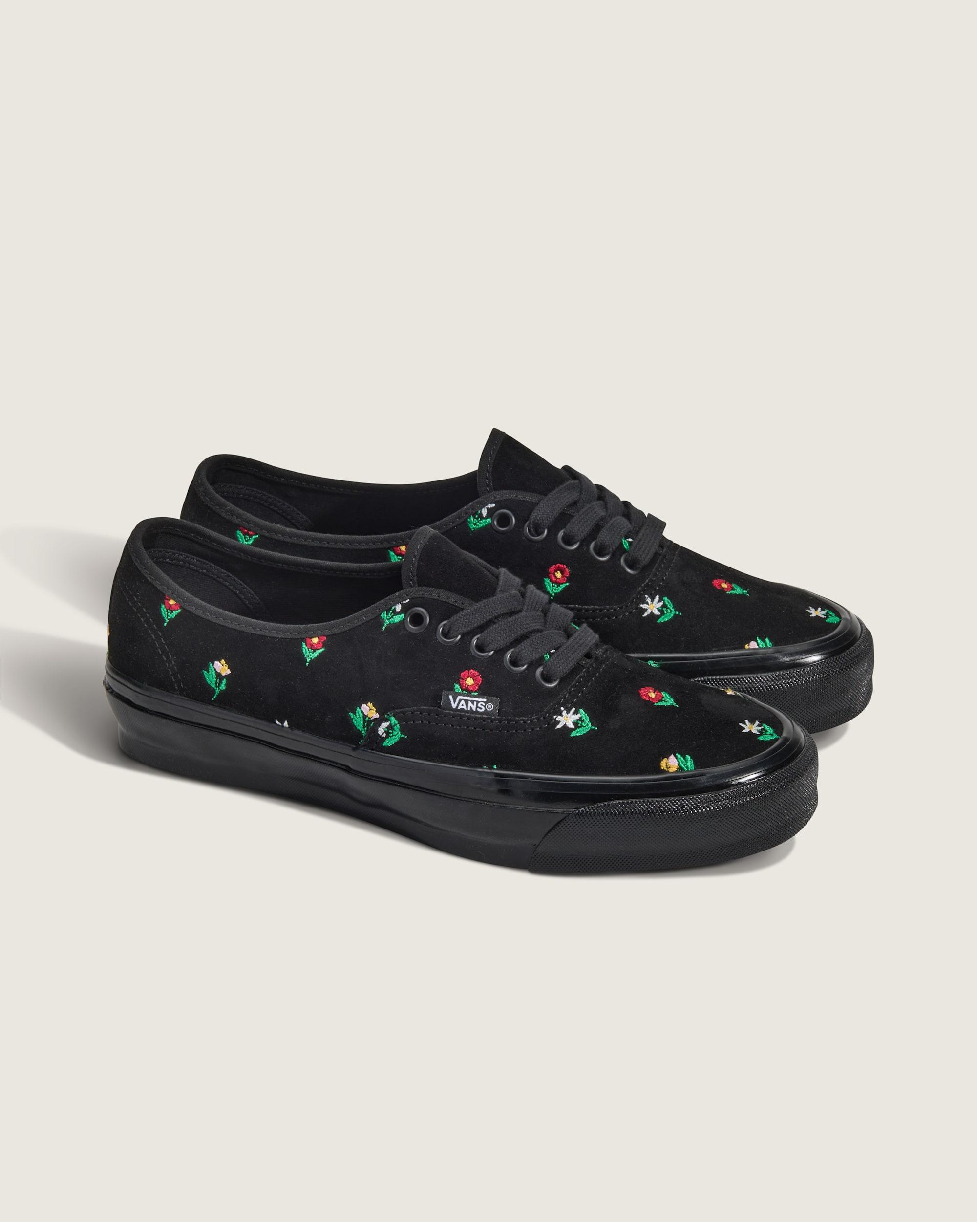 OTW Slip-On 98 Knot Vibram in Daphne Blue / White| Vans US Product Image