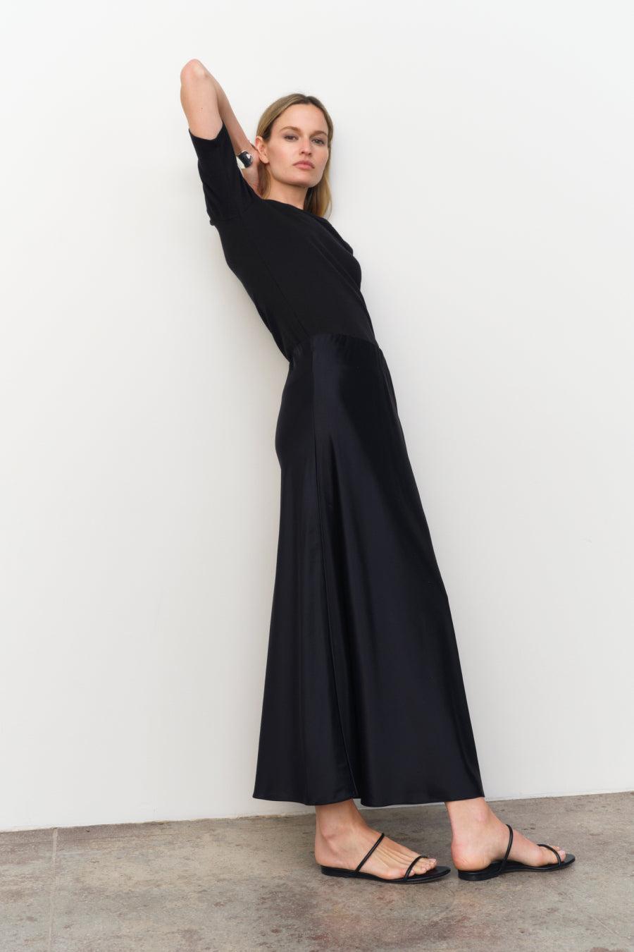 The Eleganza Product Image