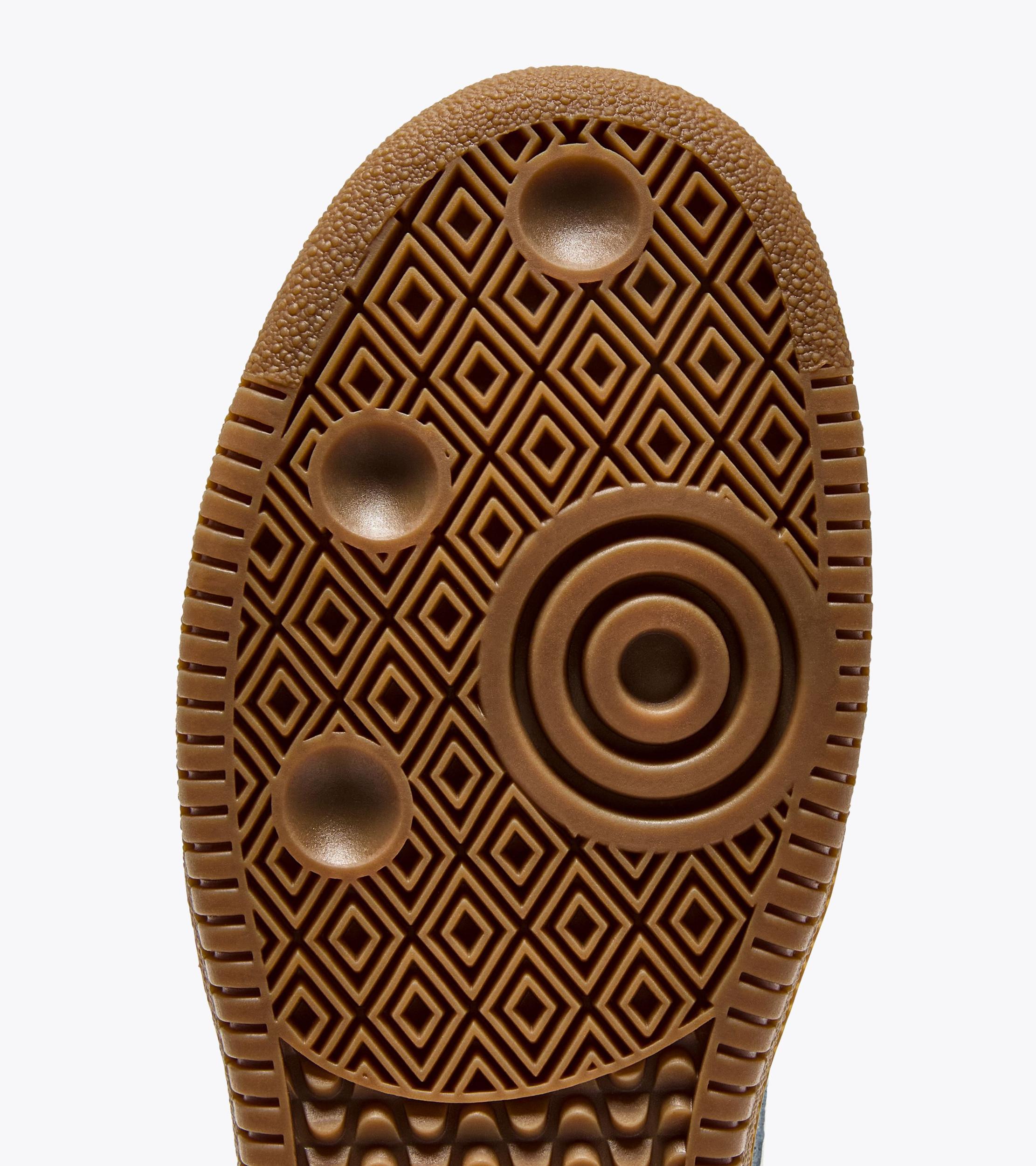 TRAINER METALLIC Product Image